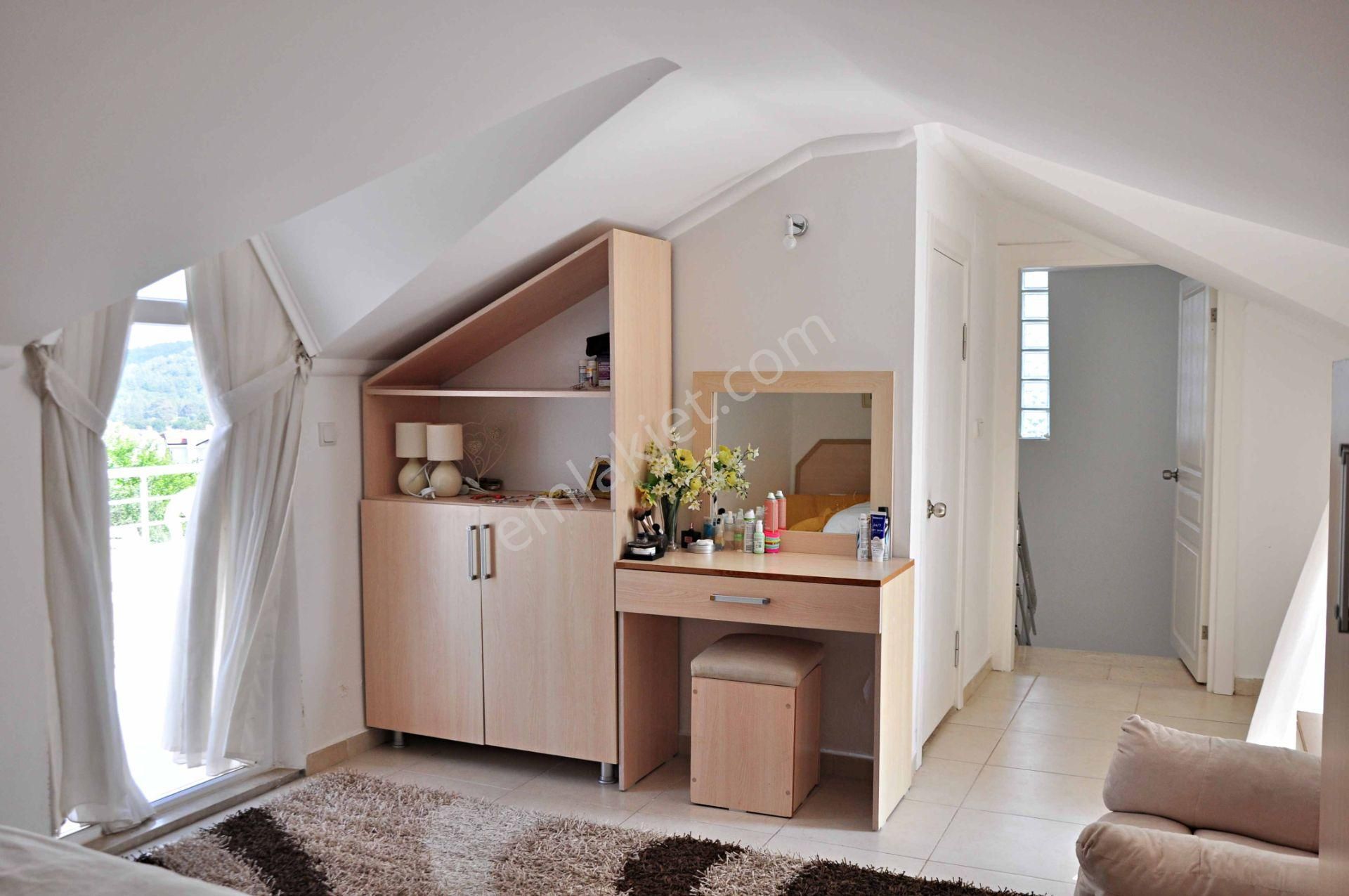 Hisarönü'nde 3 Yatak Odalı Müstakil Villa - Görsel 17