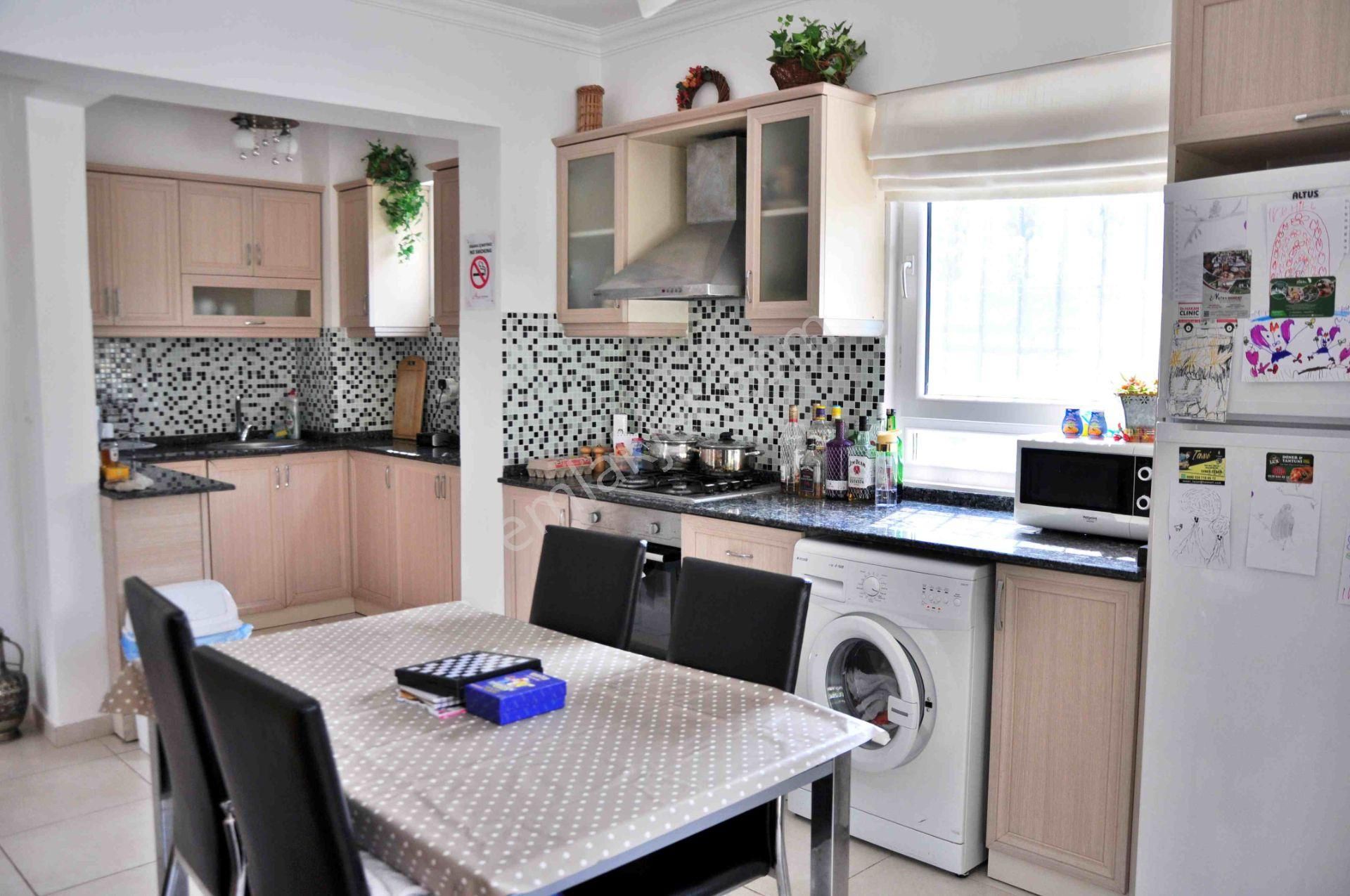 Hisarönü'nde 3 Yatak Odalı Müstakil Villa - Görsel 8