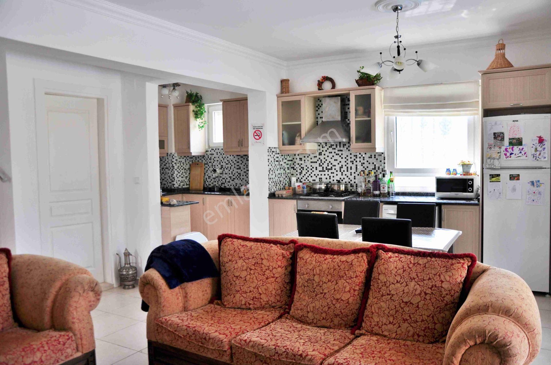 Hisarönü'nde 3 Yatak Odalı Müstakil Villa - Görsel 13