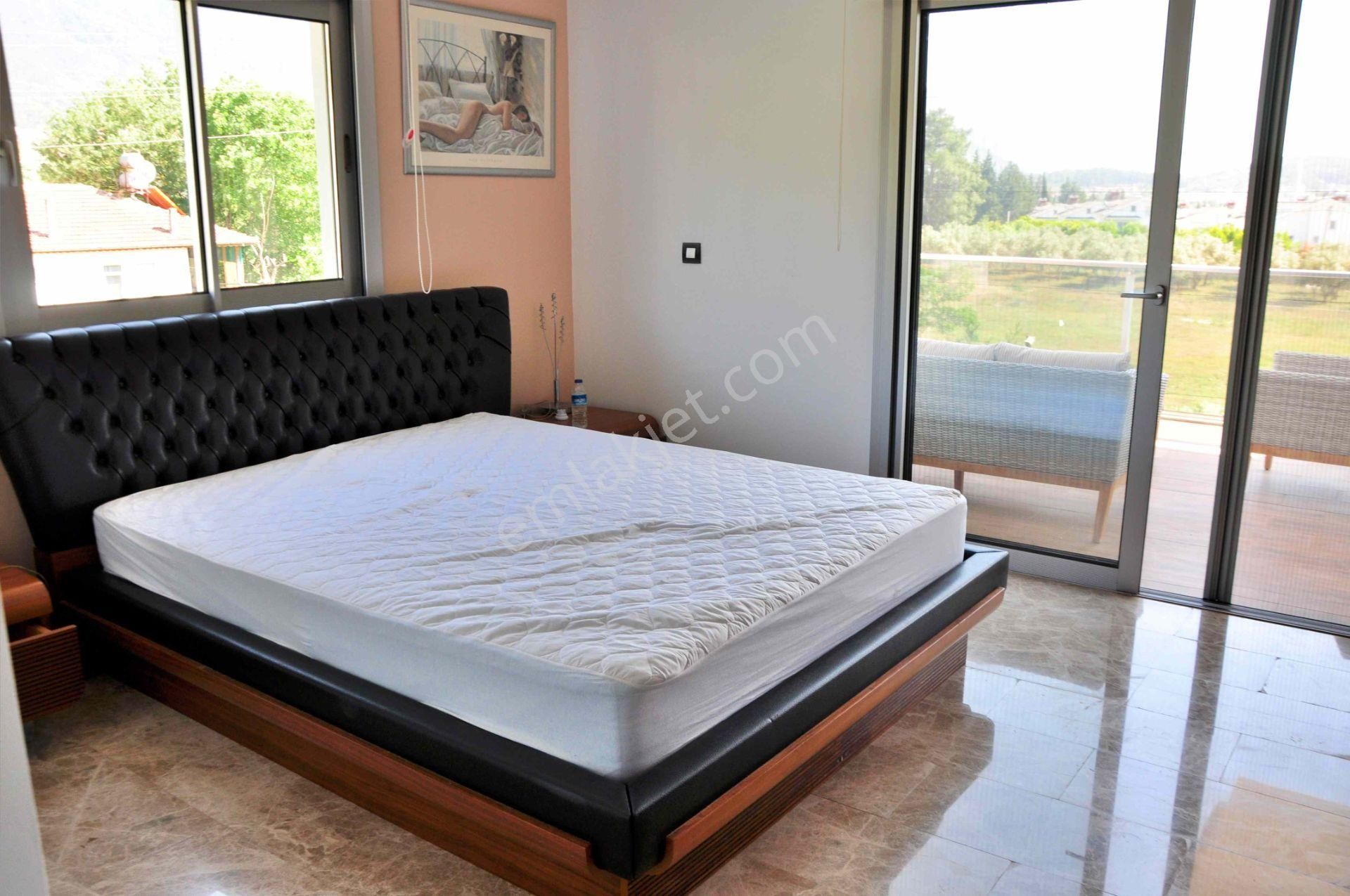 Ölüdeniz'de 780 M2 Arsa Paylı 4 Yatak Odalı Akıllı Villa - Görsel 25