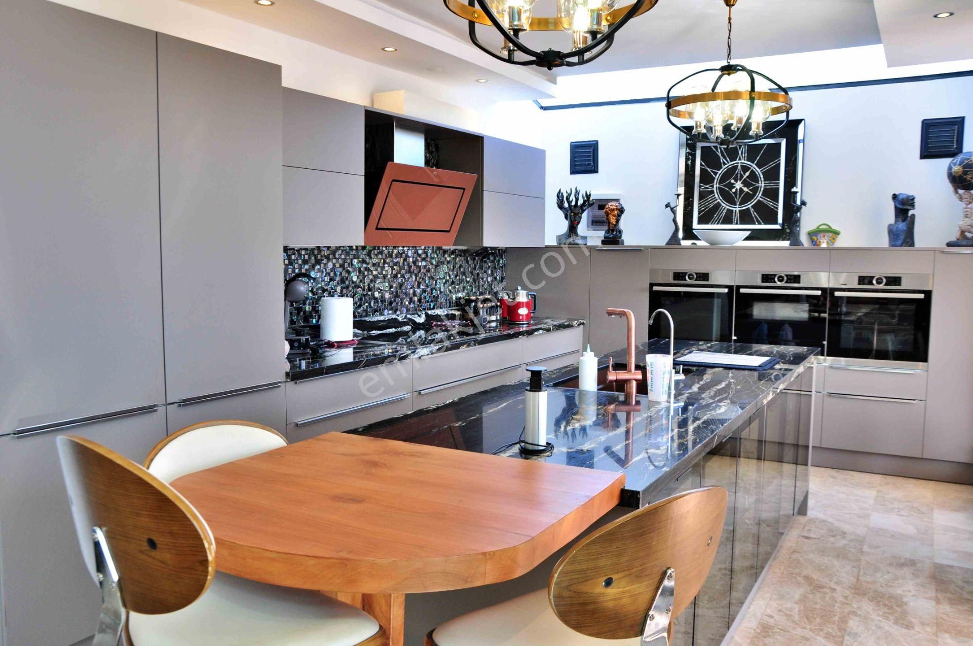 Ölüdeniz'de 780 M2 Arsa Paylı 4 Yatak Odalı Akıllı Villa - Görsel 9