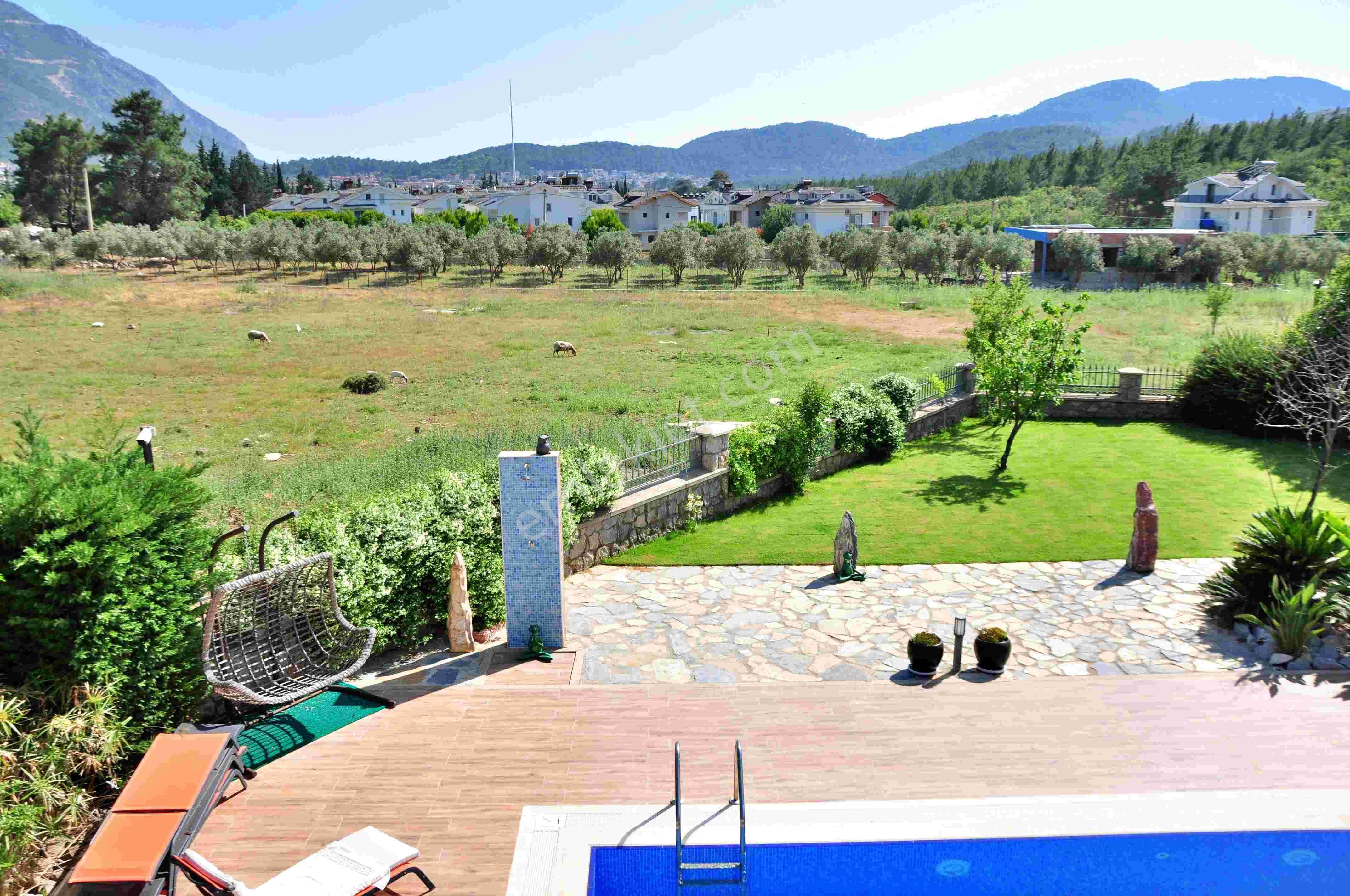 Ölüdeniz'de 780 M2 Arsa Paylı 4 Yatak Odalı Akıllı Villa - Görsel 27