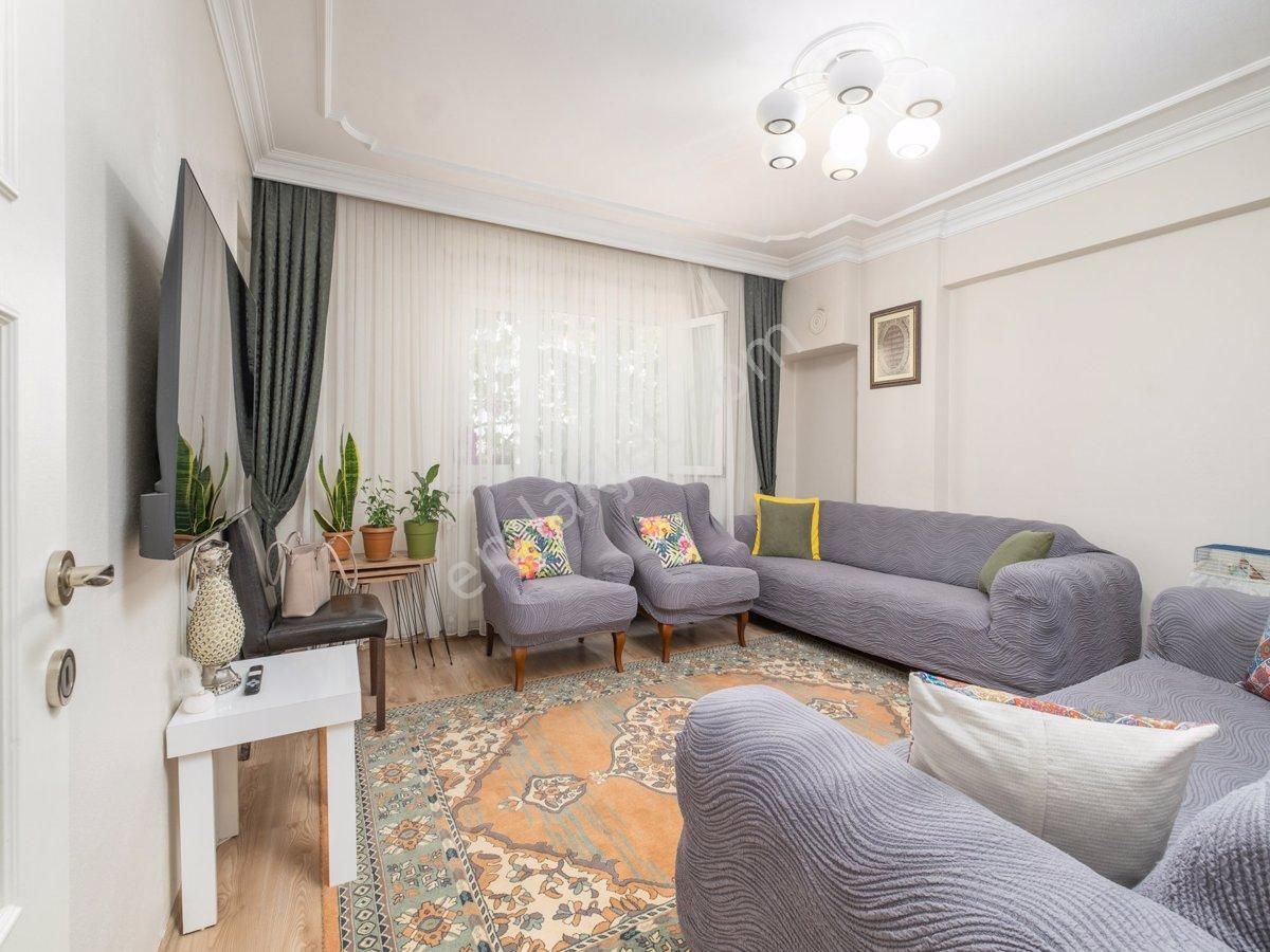 Osmangazi Ulu Satılık Daire Remax AREA dan Merkezi konumda Satılık Bakımlı 3+1 Daire