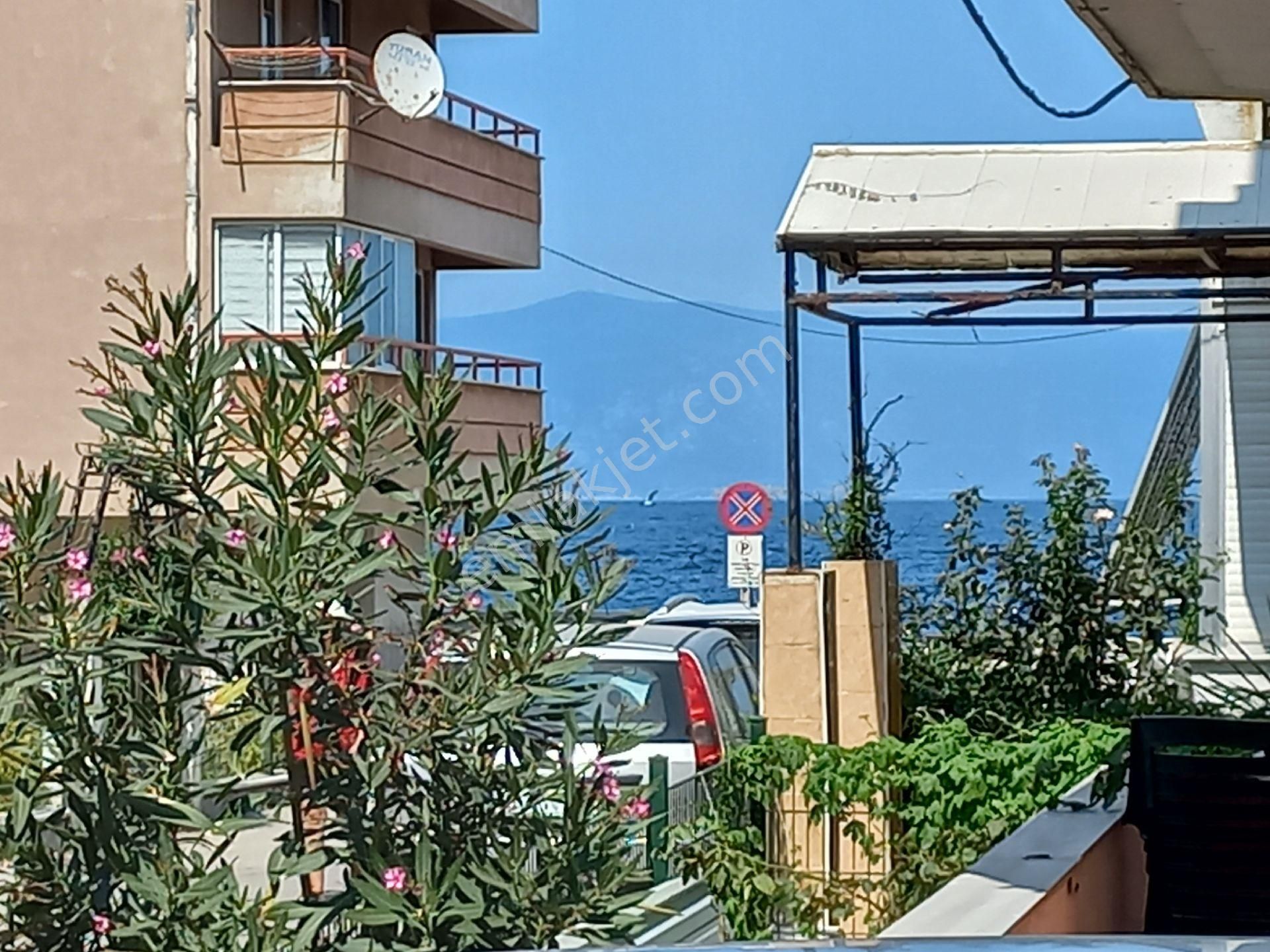 Mudanya Güzelyalı Yalı Satılık Daire  Güzelyalı Merkez'de 2+1 80m² Masrafsız Deniz Gören Daire