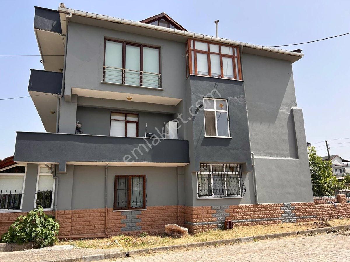 Altınova Kaytazdere Bld. (Merkez) Satılık Daire REMAX YALOVADAN ALTINOVADA SATILIK 3+1 DAİRE