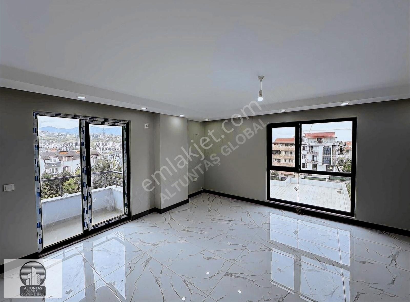 Başiskele Yeşilyurt Satılık Daire BAŞİSKELE YEŞİLYURT MAH MERKEZİ KONUMDA 4+1 SATILIK DAİRE