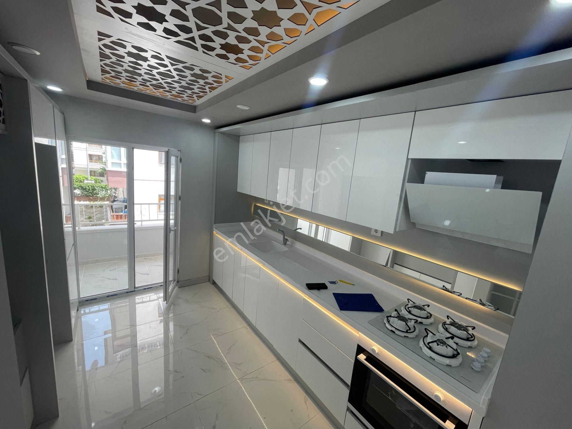 Etimesgut Elvan Satılık Daire  ETİMESGUT ELVAN MAH ULTRA LÜKS YAPILI GENİŞ SALON BAĞIMSIZ DAİRE