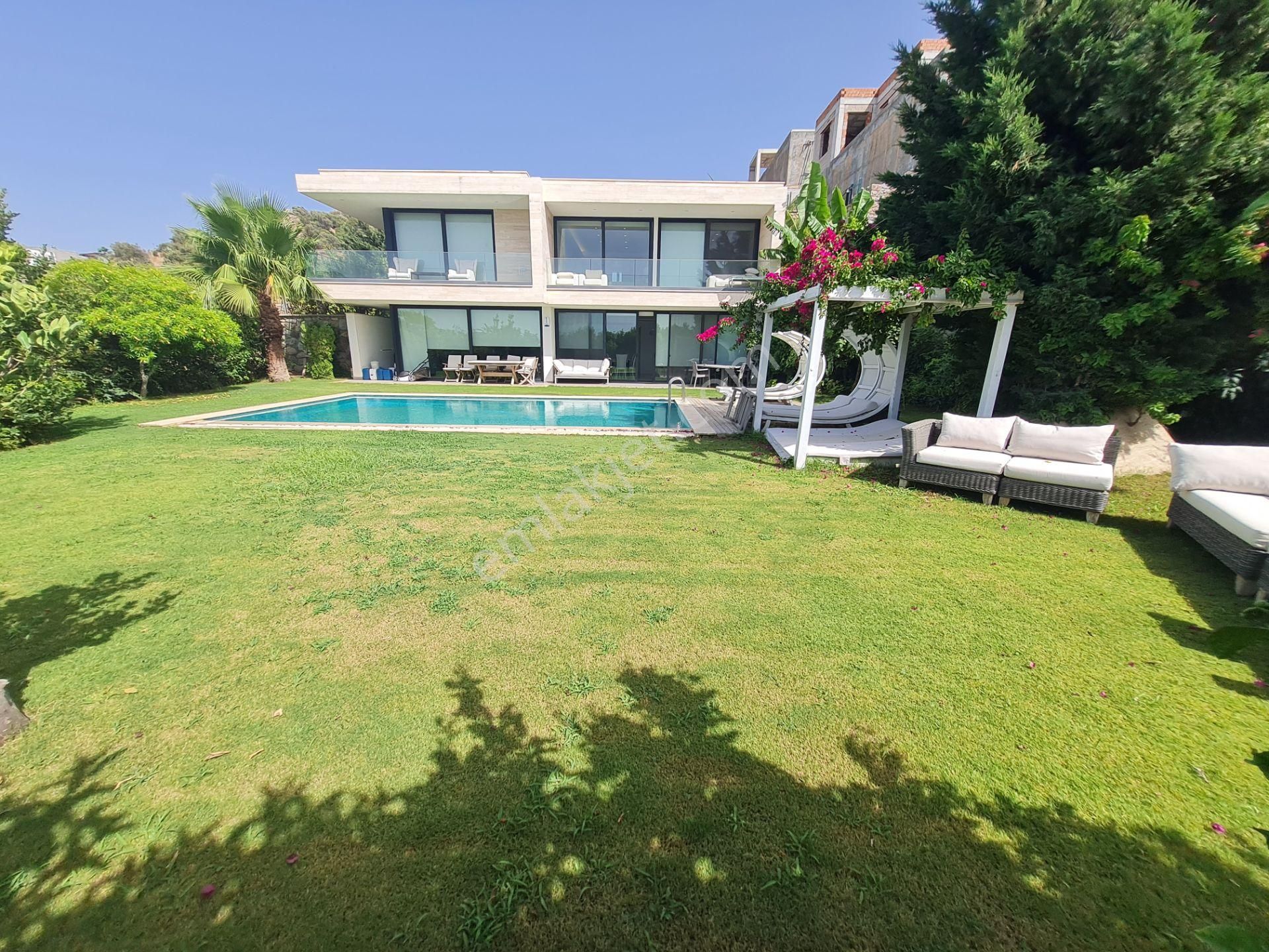 Bodrum Yalıkavak Satılık Villa  Bodrum Yalıkavak ta satılık deniz manzaralı müstakil villa