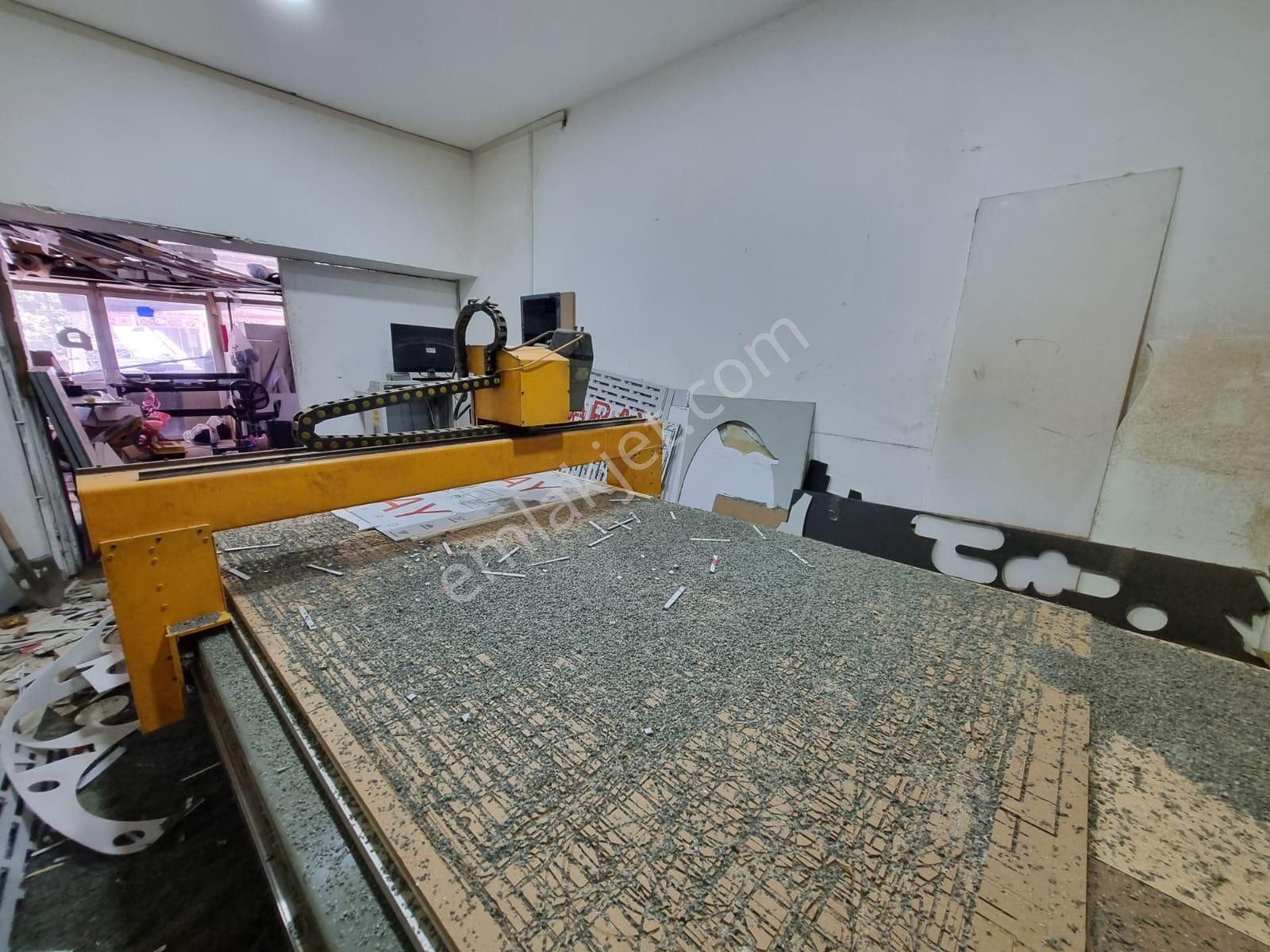 Alanya Merkezde Devren Kiralık Tabela Ve Reklam Dükkanı - Görsel 19