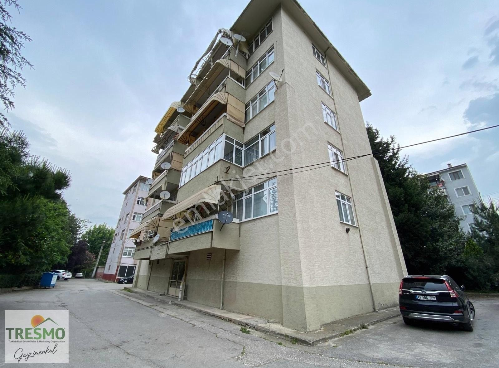 İzmit Şirintepe Satılık Daire İZMİT ŞİRİNTEPE'DE SİTE İÇERİSİNDE 2+1 SATILIK DAİRE