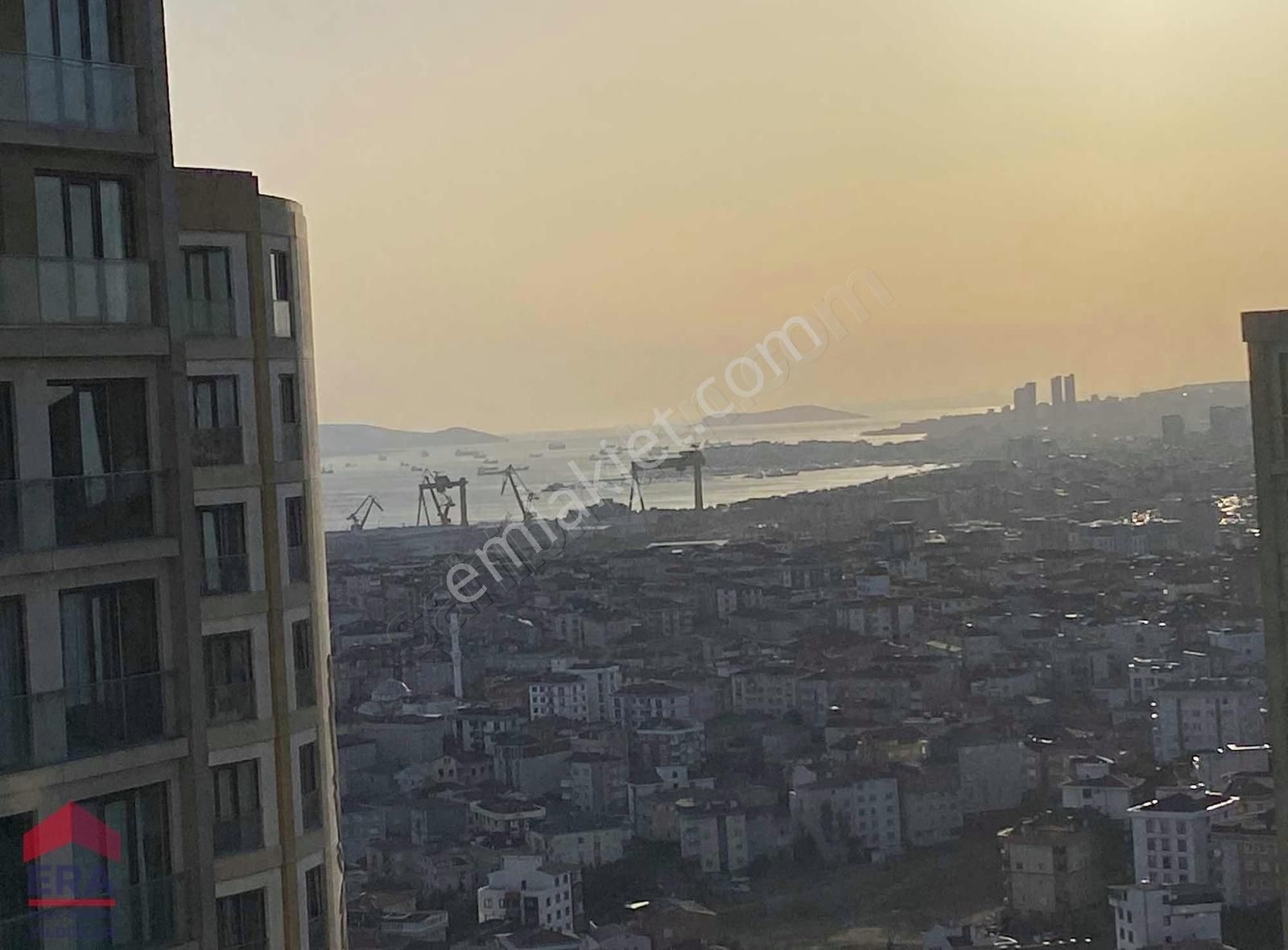 Tuzla Aydıntepe Satılık Daire ERA YILDIZLAR'DAN EVORA İSTANBUL TUZLA B PARSELDE MANZARALI 1+1