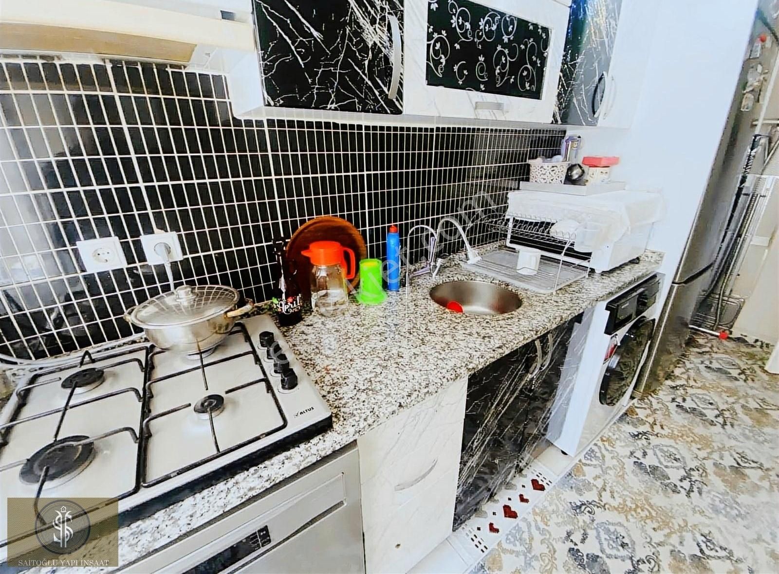 Mehmetakif Mah Ulu Camiye Yakın 1+1 10 Hisseli 3kat Fırsat Daire