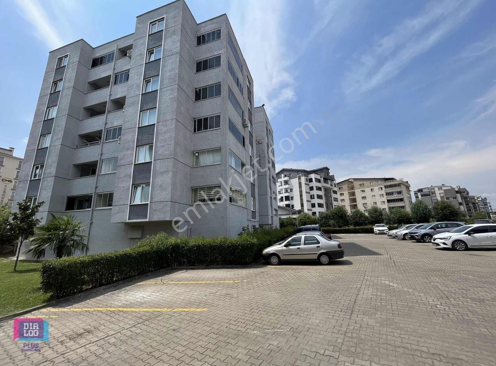 Osmangazi Güneştepe Satılık Daire GÜNEŞTEPE'DE SİTE İÇİ 3+1 ARAKAT DAİRE