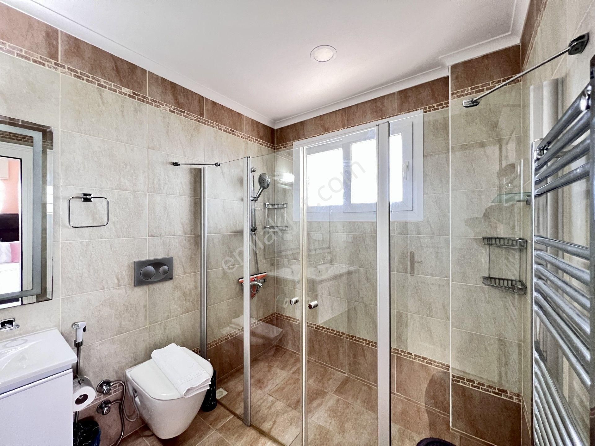 Ovacık'ta 1100 M² Arsa Payı Olan 8 Yatak Odalı Ultra Lüks Villa - Görsel 32