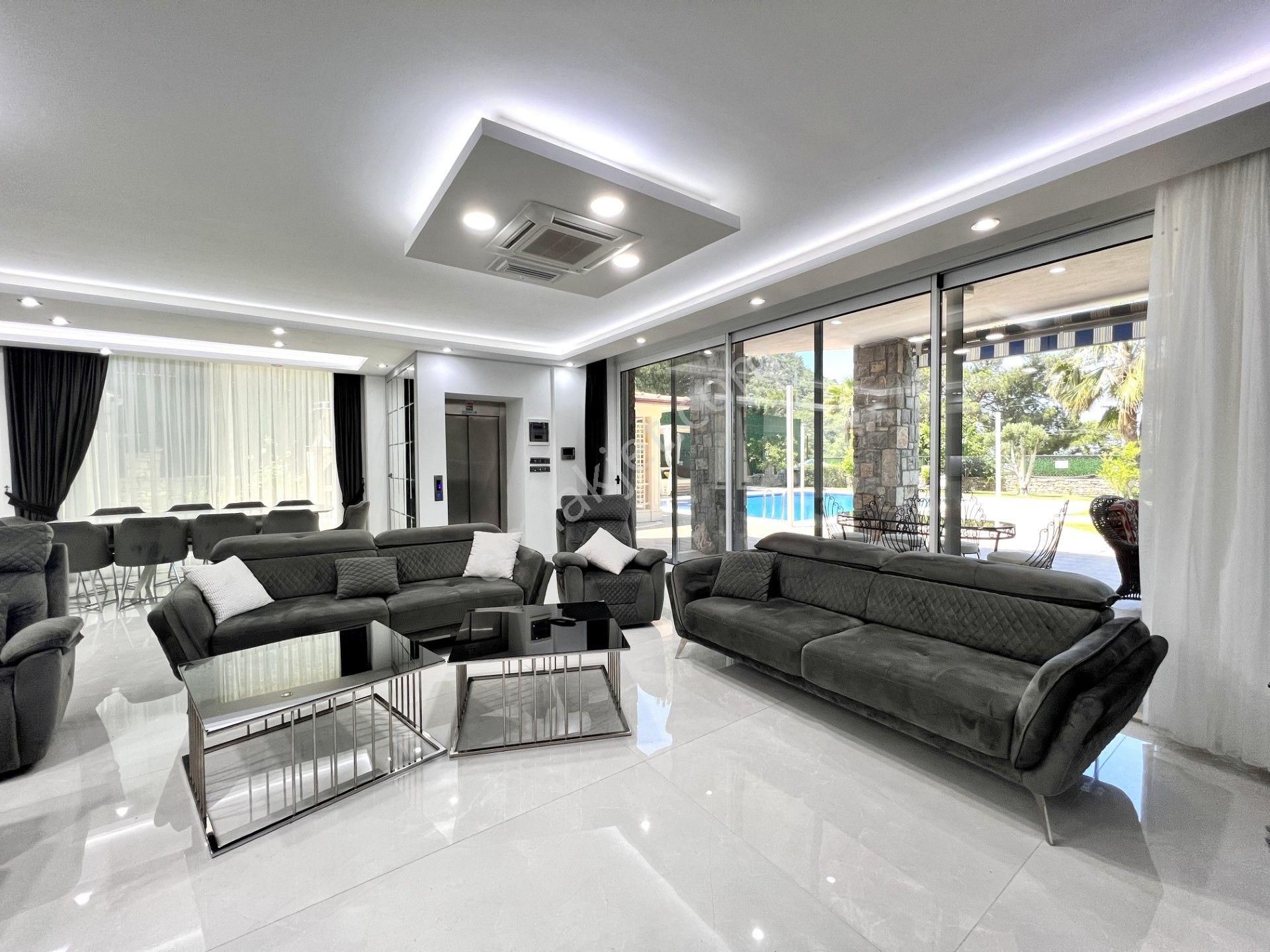 Ovacık'ta 1100 M² Arsa Payı Olan 8 Yatak Odalı Ultra Lüks Villa - Görsel 7