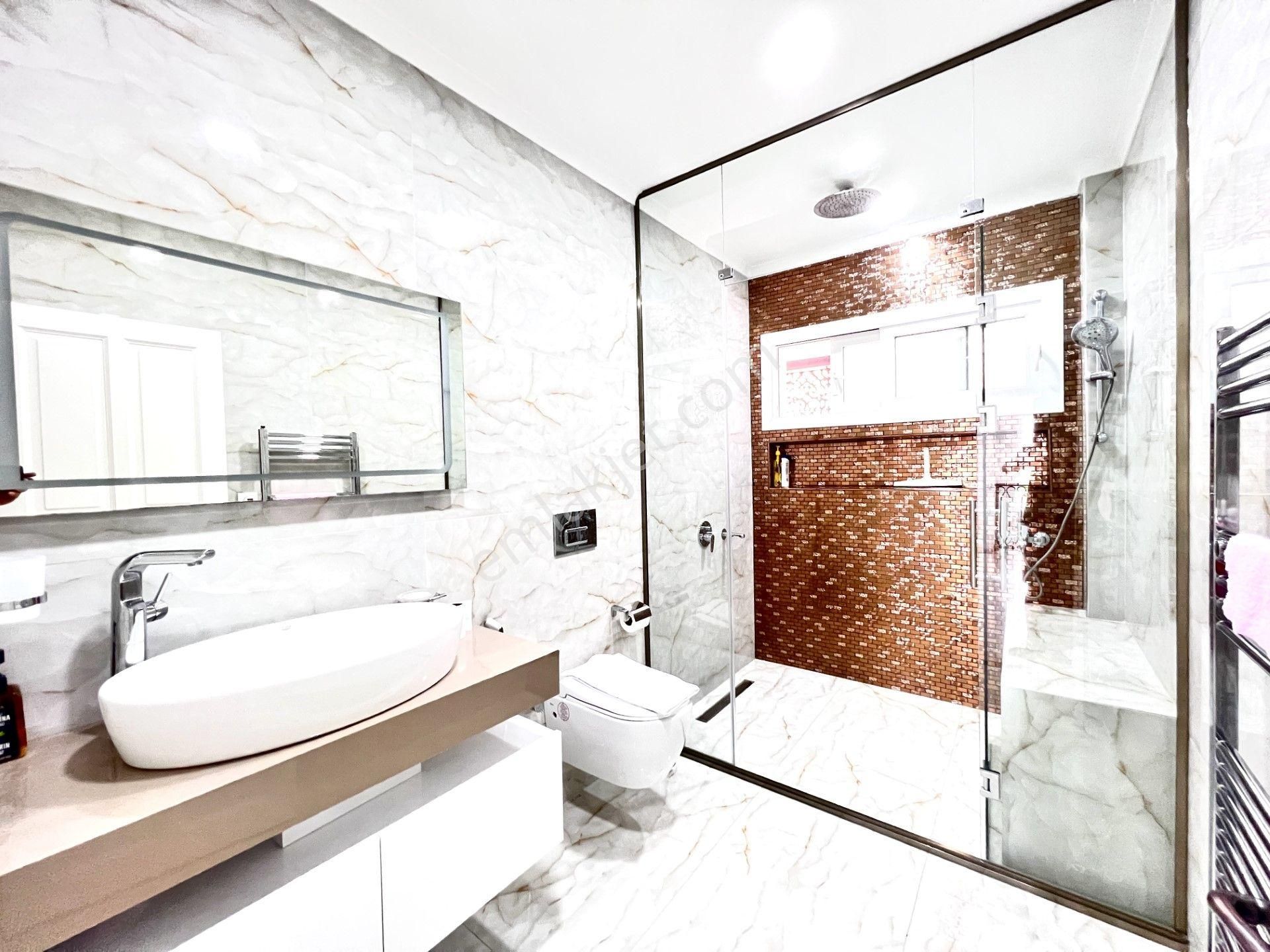 Ovacık'ta 1100 M² Arsa Payı Olan 8 Yatak Odalı Ultra Lüks Villa - Görsel 20