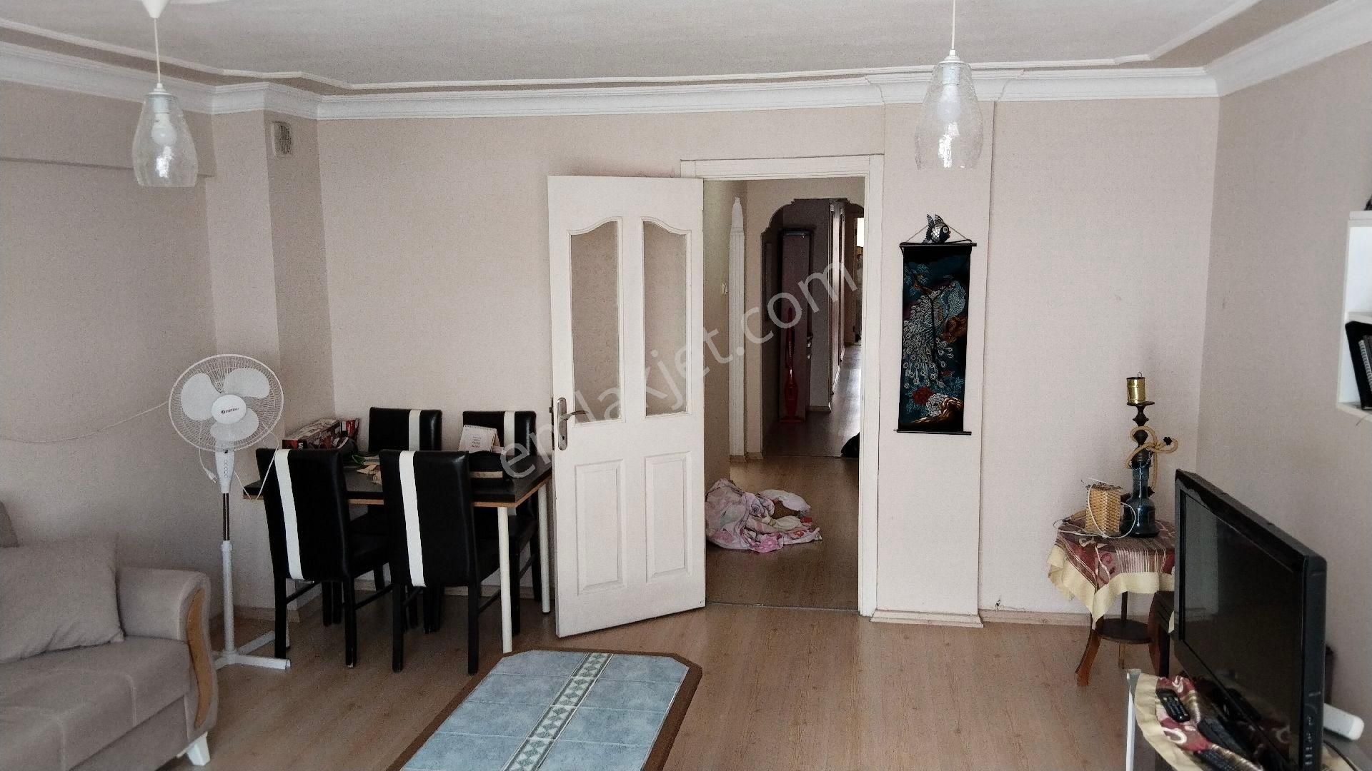 Karşıyaka Bahçelievler Satılık Daire satılık apartman dairesi 