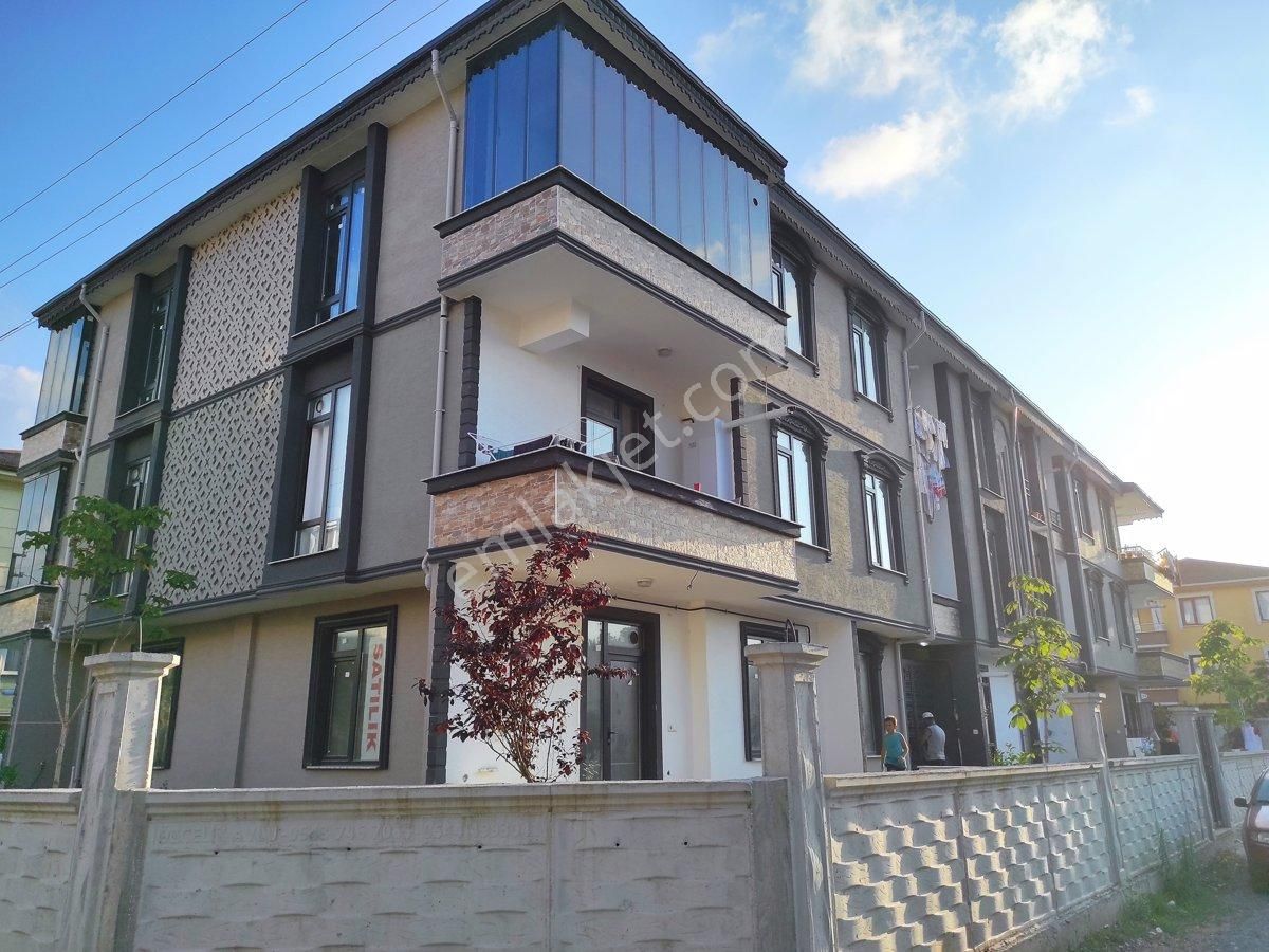 Karasu Yalı Satılık Daire Re/max Mavi'den Yeni Binada Denize Çok Yakın Kombi Petek Takılı Önü Acik Ferah Daire