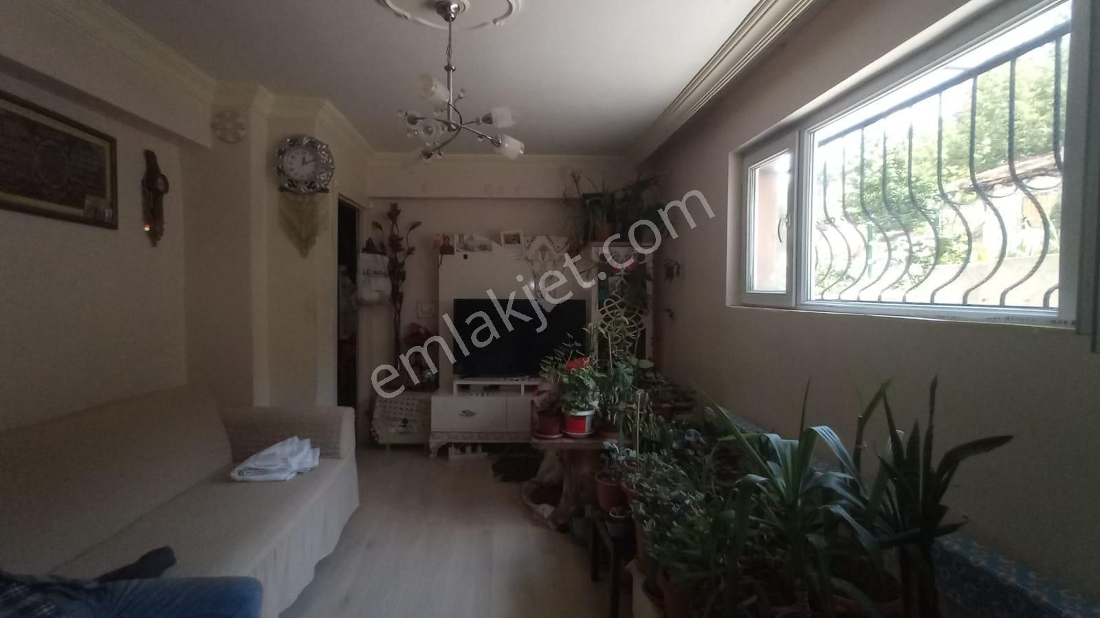 Mamak Ekin Satılık Daire  SATLIK DAİRE EKİN MAH. 3+1  ASANSÖRLÜ  GİRİŞ ALTI