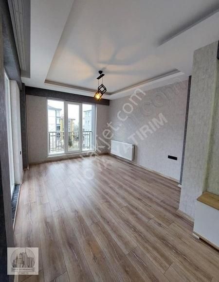 Buca Atatürk Satılık Daire ATATÜRK MAHALLESİ ARAKAT BALKONLU SATILIK FIRSAT 1+1 DAİRE