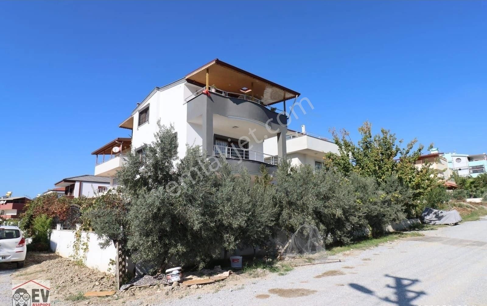 Kuşadası Soğucak Satılık Müstakil Ev Kuşadası Davutlar Da Müstakil Parsel Müstakil Villa