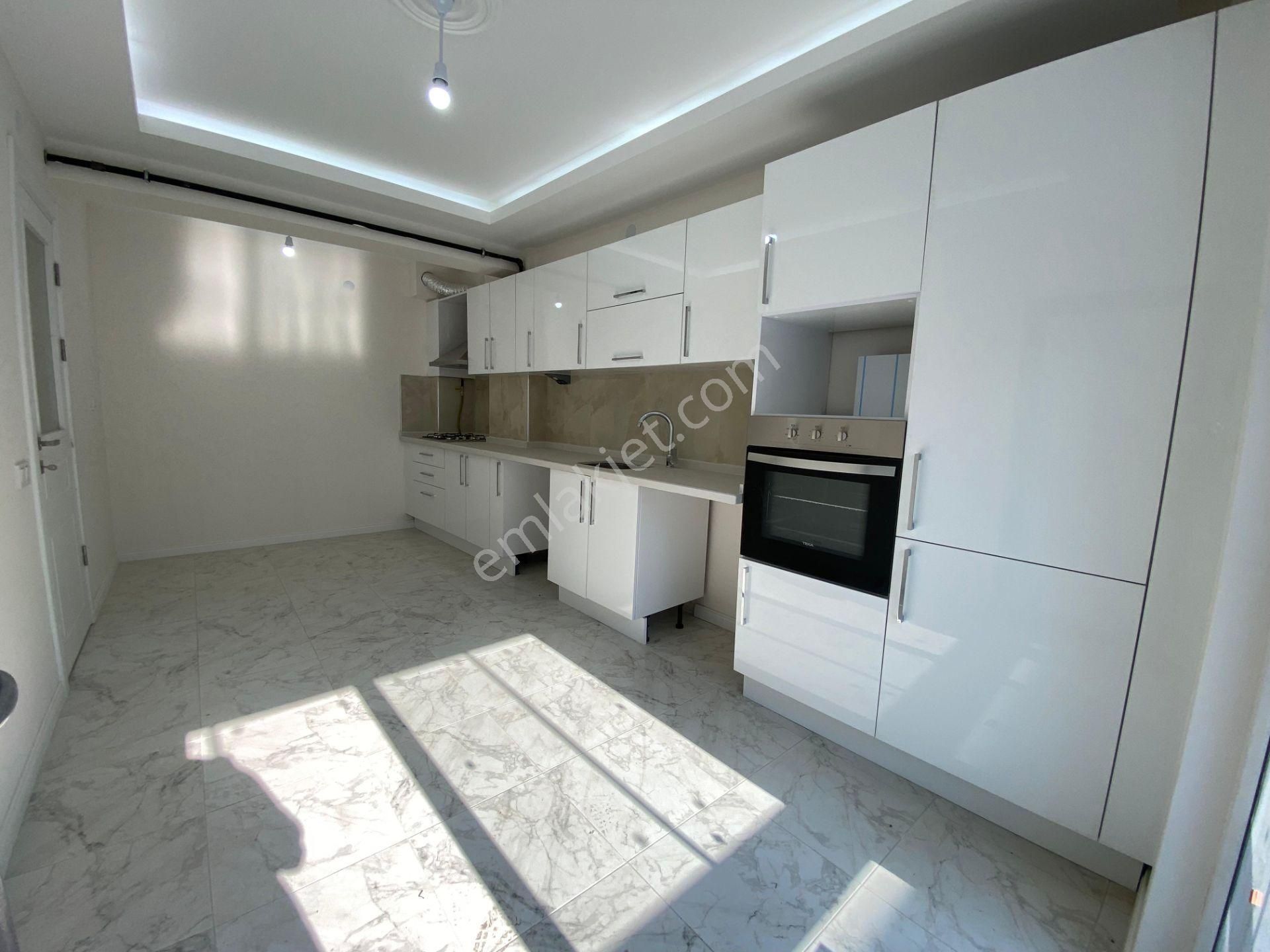 Tepebaşı Sazova Satılık Daire  KARABAYIR MAH. 3+1 SATILIK DAİRE GB-13