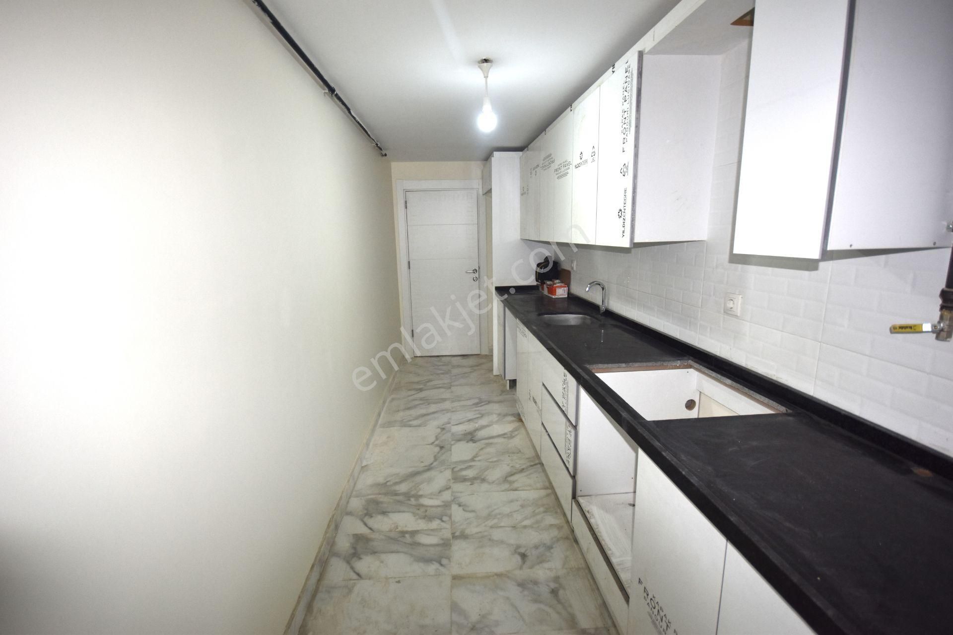 Cennet Mh Yerden Isıtmalı Kapalı Otoparklı 2+1 85m2 Baçekatı - Görsel 11