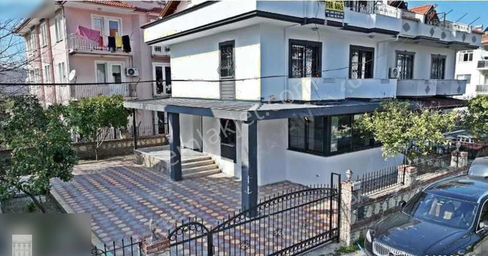 Fethiye Patlangıç Satılık Villa FETHİYE MERKEZDE 5+1 GENİŞ BAHÇELİ VİLLA