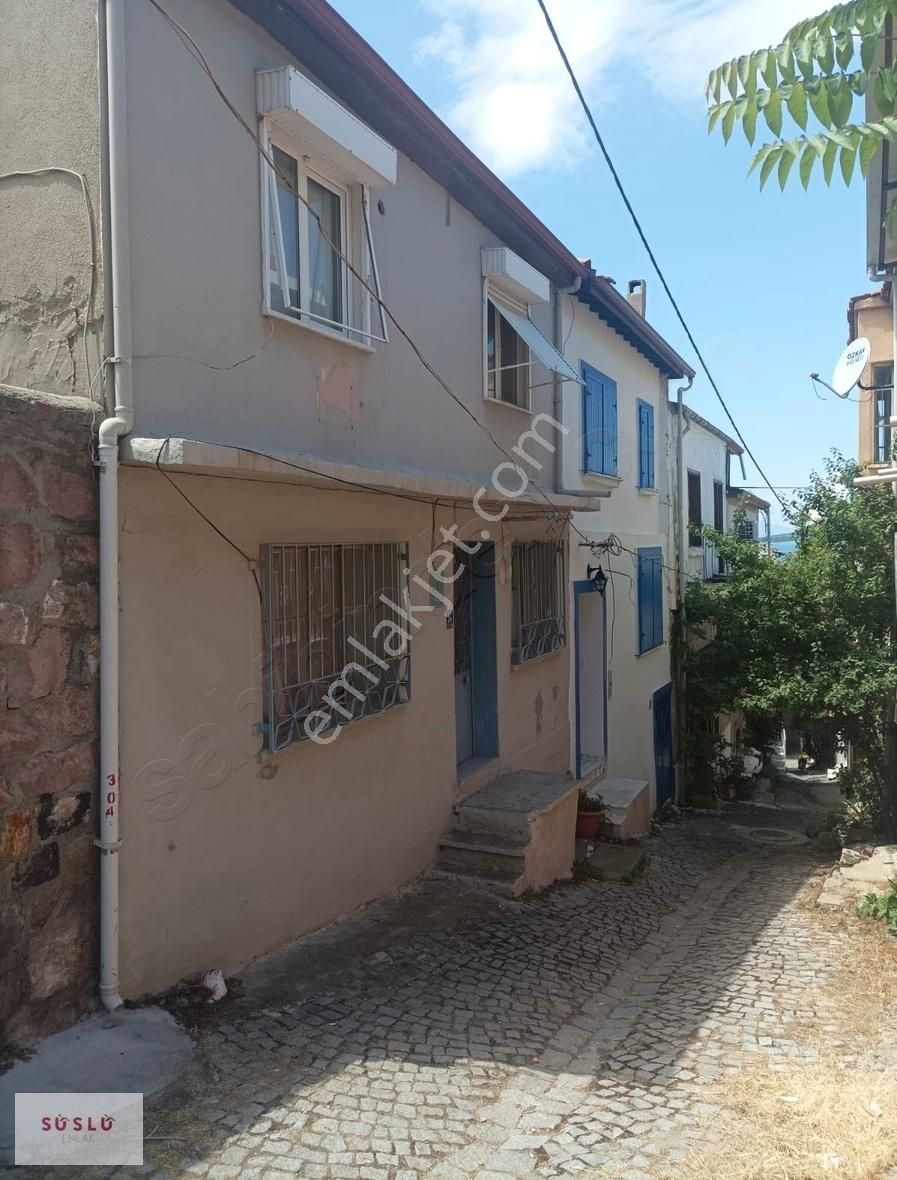 Ayvalık Sakarya Satılık Müstakil Ev AYVALIK SAKARYA MAHALESİNDE DENİZ MANZARALI SATILIK MÜSTAKİL EV