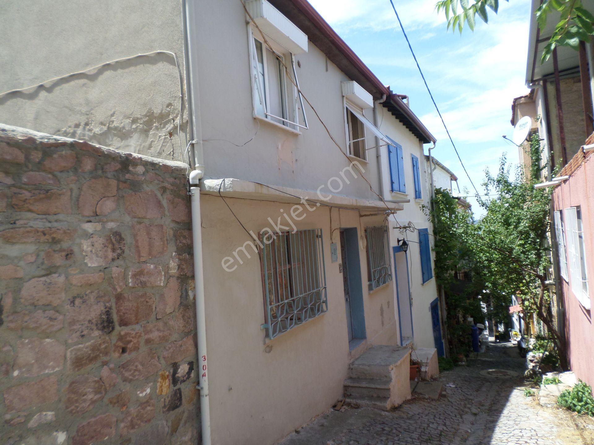 Ayvalık Sakarya Mahalesinde Deniz Manzaralı Satılık Müstakil Ev - Görsel 18