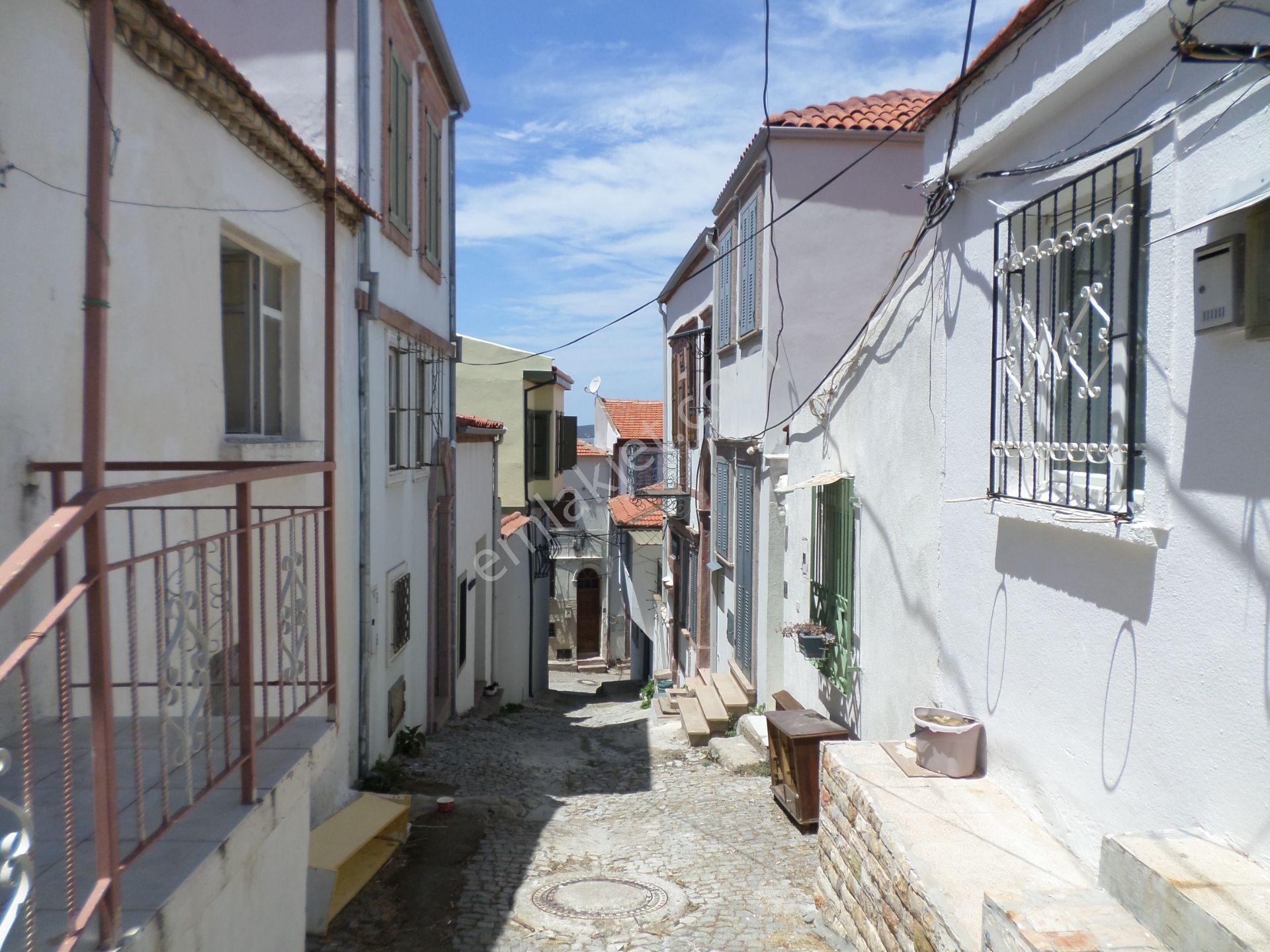 Ayvalık Sakarya Mahalesinde Deniz Manzaralı Satılık Müstakil Ev - Görsel 7