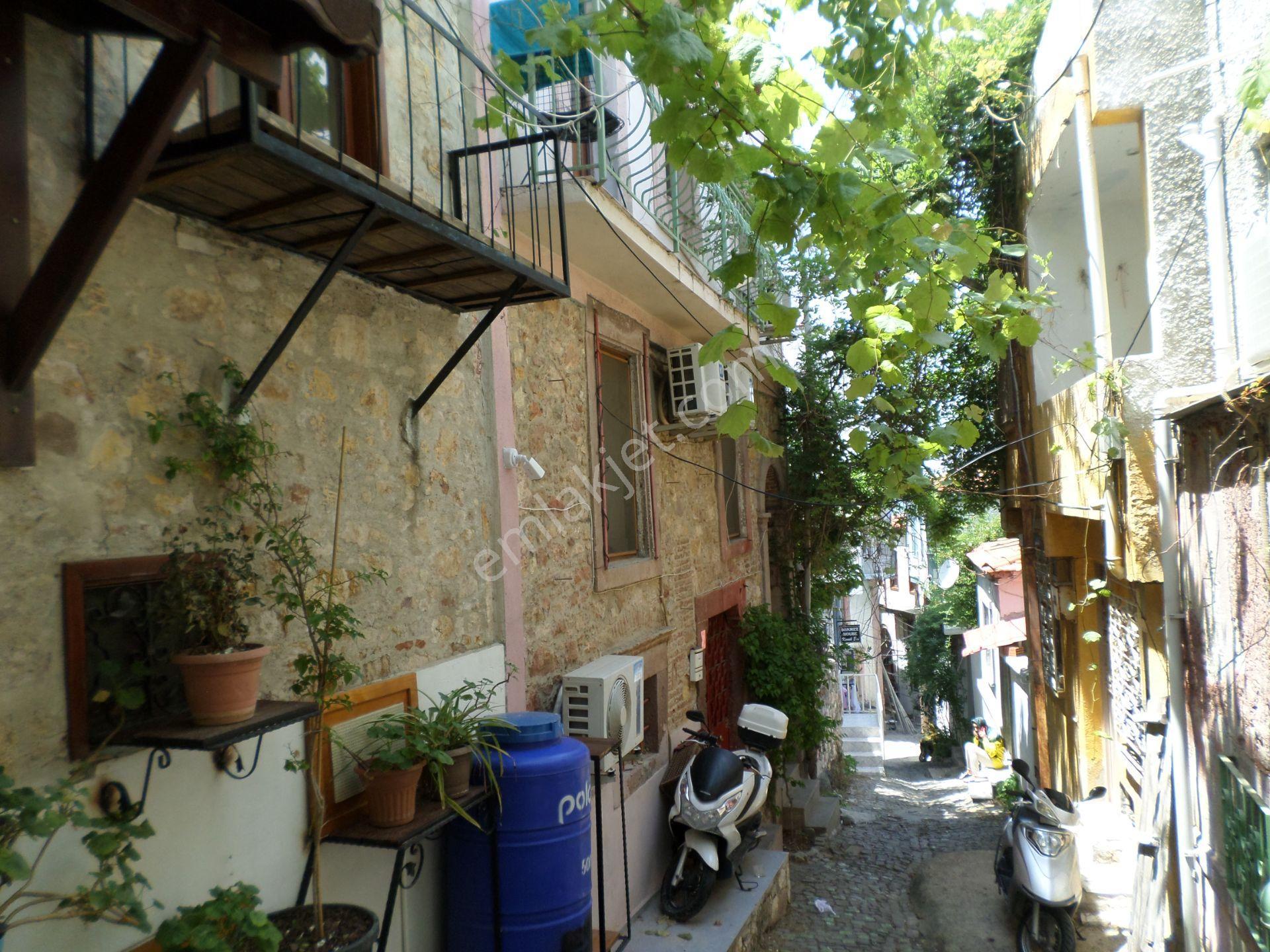 Ayvalık Sakarya Mahalesinde Deniz Manzaralı Satılık Müstakil Ev - Görsel 20