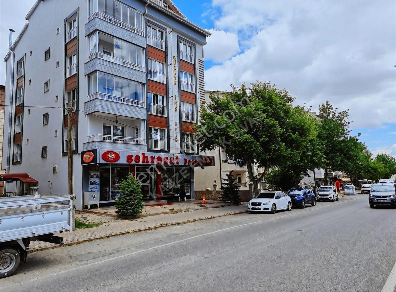 Sivas Merkez Huzur Satılık Daire KABZE EMLAKTAN HUZUR MH.CADDE ÜZERİ SATILIK DAİRE