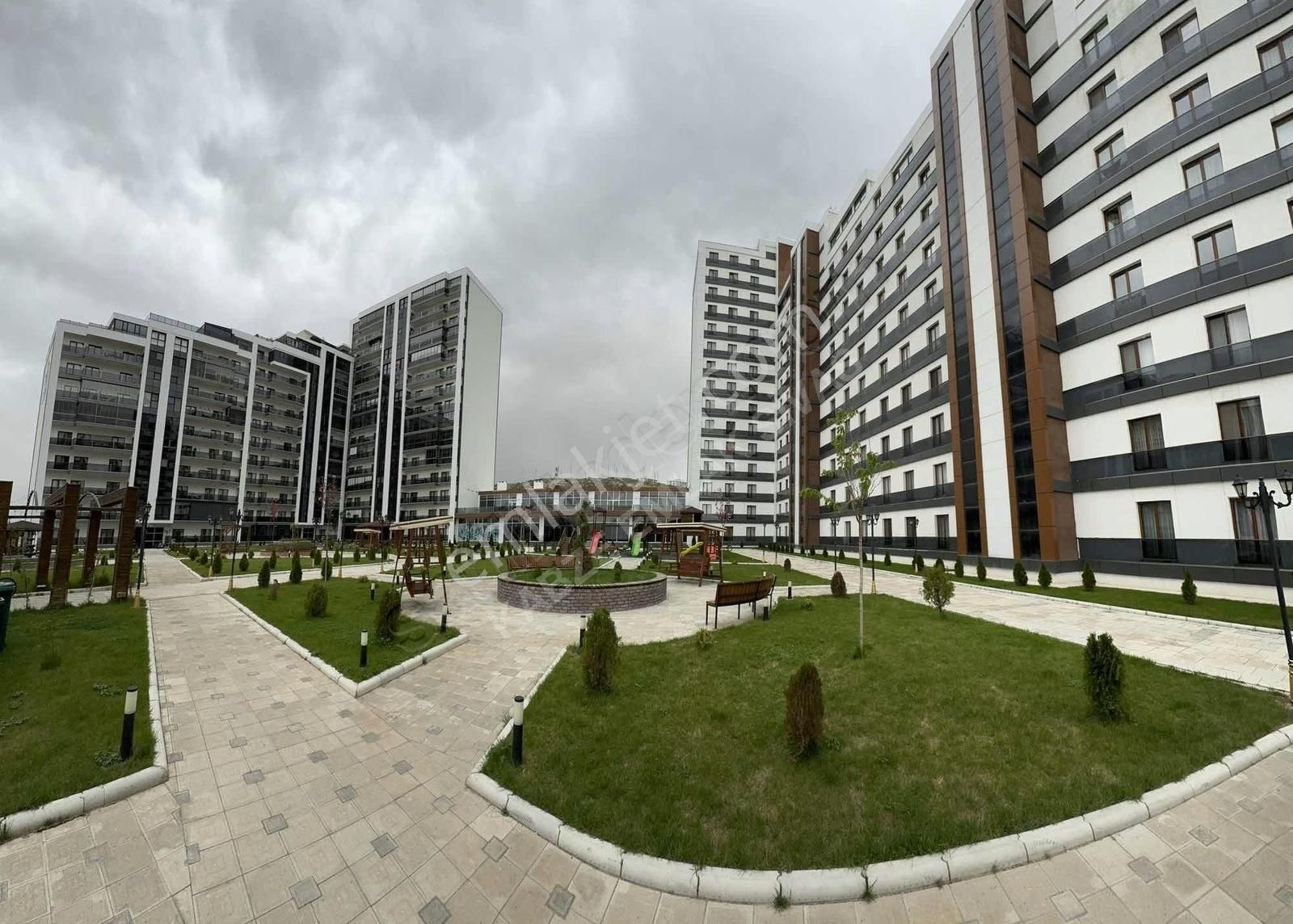 Sivas Merkez Eğriköprü Satılık Daire Kabze Emlaktan Sivas Merkez Net City'de Satılık Lüks Daire..!