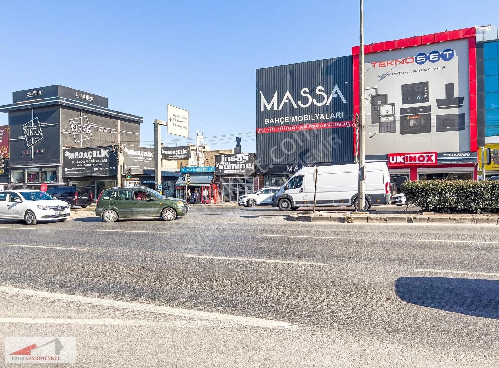 Karabağlar Aydın Satılık Bina Emin'den Yeşillik caddesi yanı komle bina