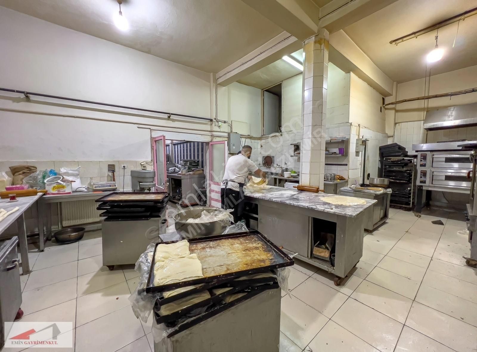 Emin'den Yeşillik Caddesi Yanı Komle Bina - Görsel 7