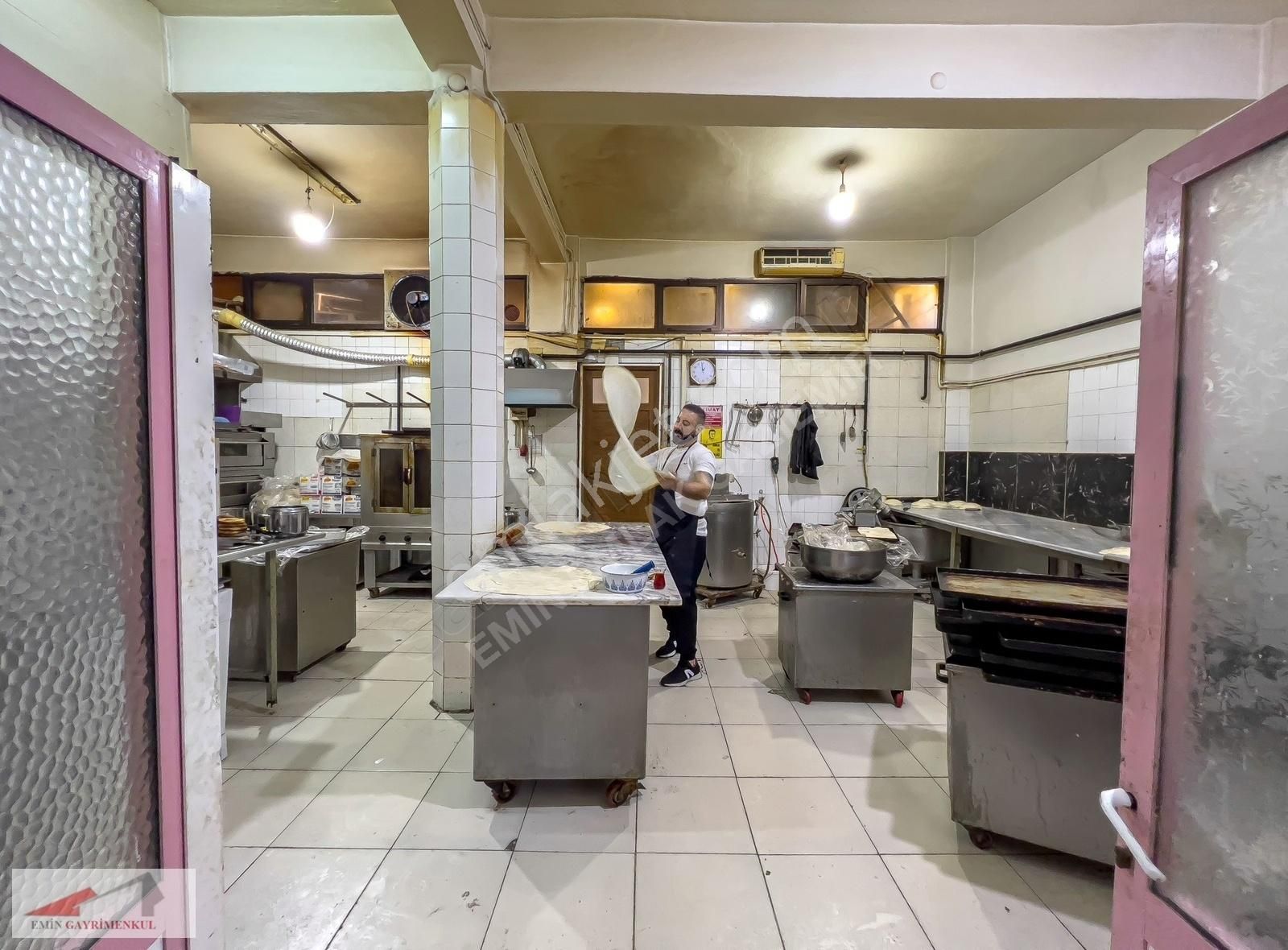 Emin'den Yeşillik Caddesi Yanı Komle Bina - Görsel 3