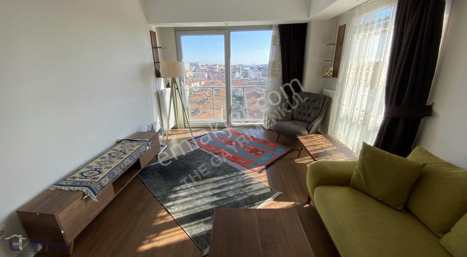 Bağcılar Bağlar Satılık Residence SURYAPI CORRİDOR'DA SATILIK 1+1 101m2 14. KAT GÜNEY CEPHE DAİRE