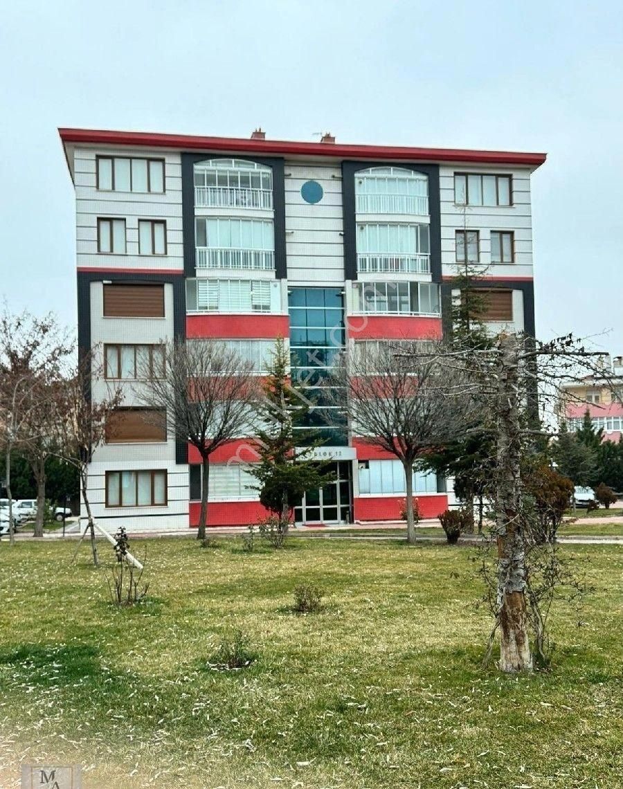 Selçuklu Akşemsettin Satılık Daire BAŞKENT ÜNV KARŞISI ARAKAT SATILIK 4+1