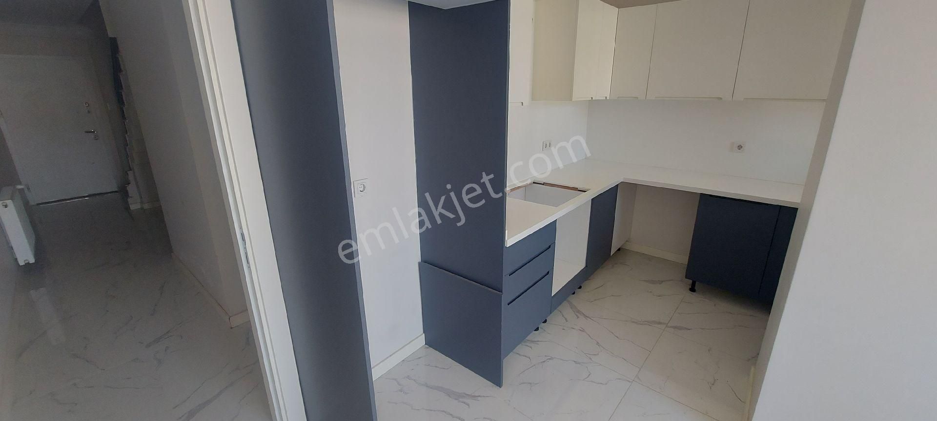 Maltepe Bağlarbaşı Kiralık Daire 160m2 dubleks, yeni