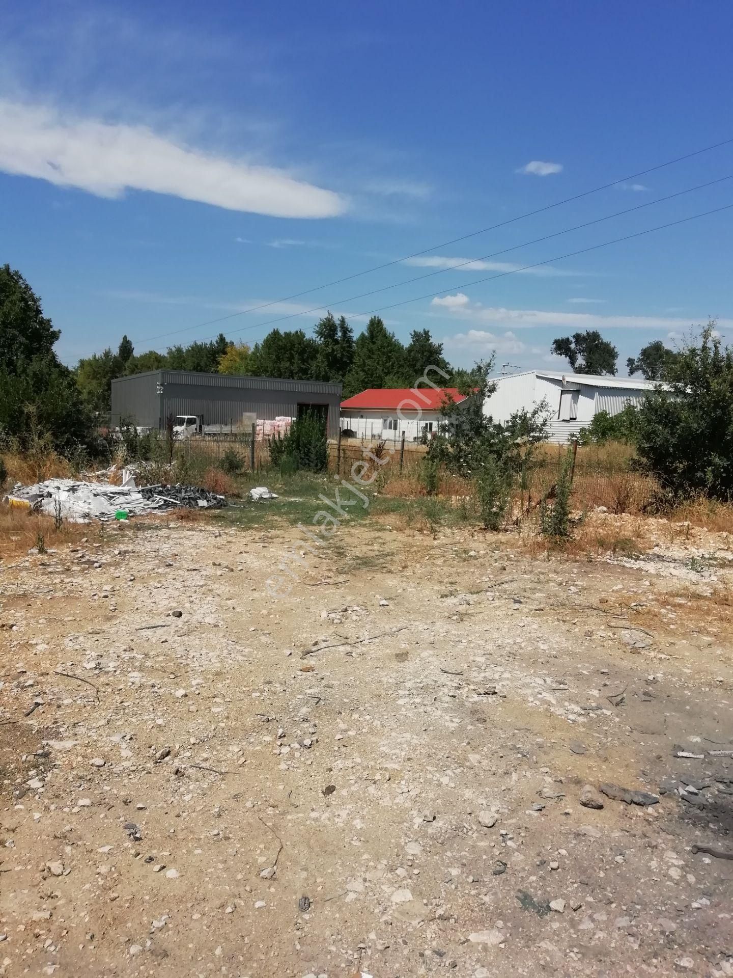 Bursa Nilüfer İzmir Yoluna 1200 Metre Mesafede Allaaddinbey Giriş Kiralık Arsa