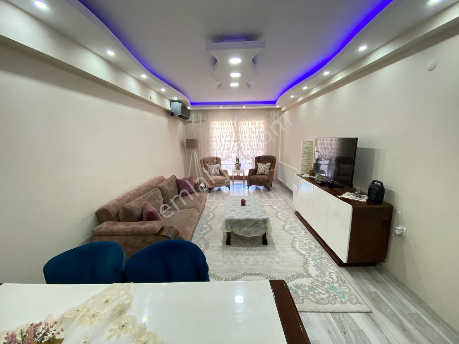 Buca İnönü Satılık Daire  BUCA İNÖNÜ MAH İZBAN YAKINI 3+1 DOĞALGAZLI 130 M2  LÜKS DAİRE 