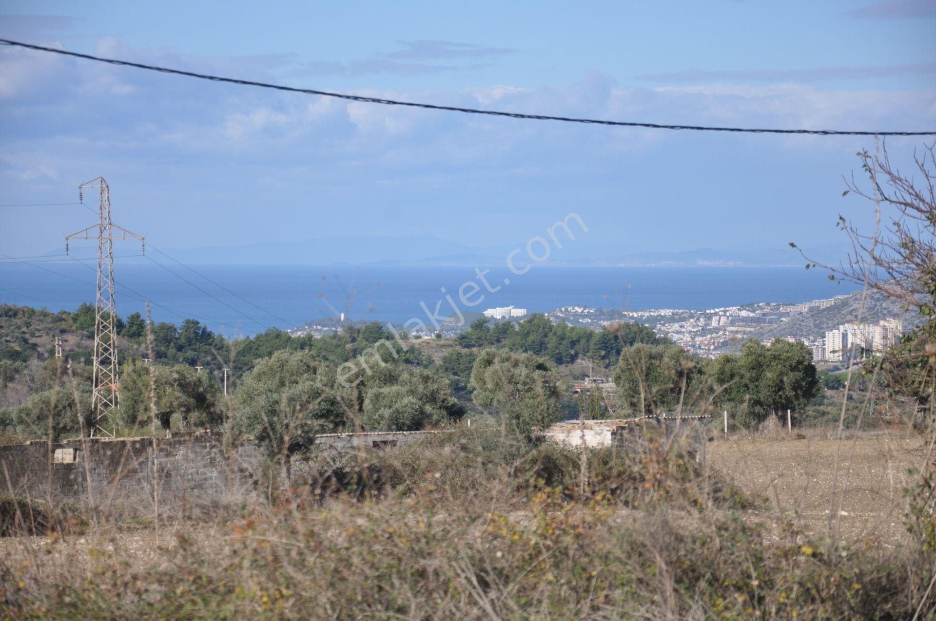 Kuşadası Yaylaköy Satılık Villa İmarlı  YAYLA KÖYDE DENİZ VE DOĞA MANZARALI 512 M2 SATILIK VİLLA ARSASI