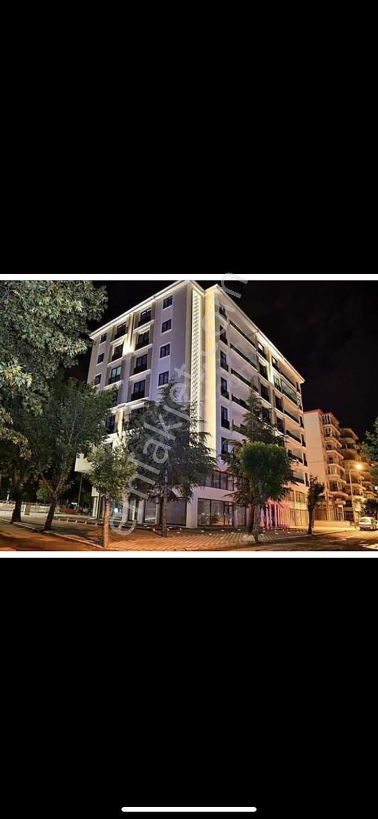 Afyon Tezcan Emlak Tan Dervişpaşa Mahallesi 4+1 Satılık Daire