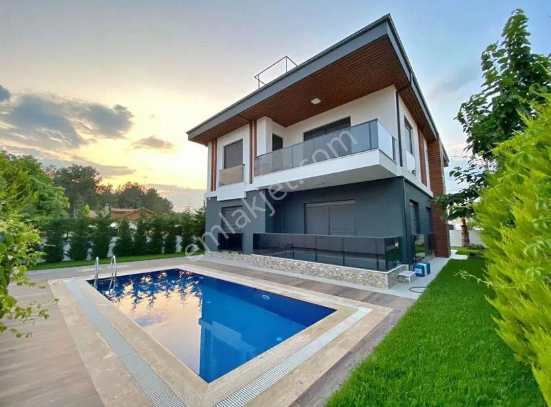 Döşemealtı Yalınlı Satılık Villa Sahibinden Satılık lüks villa