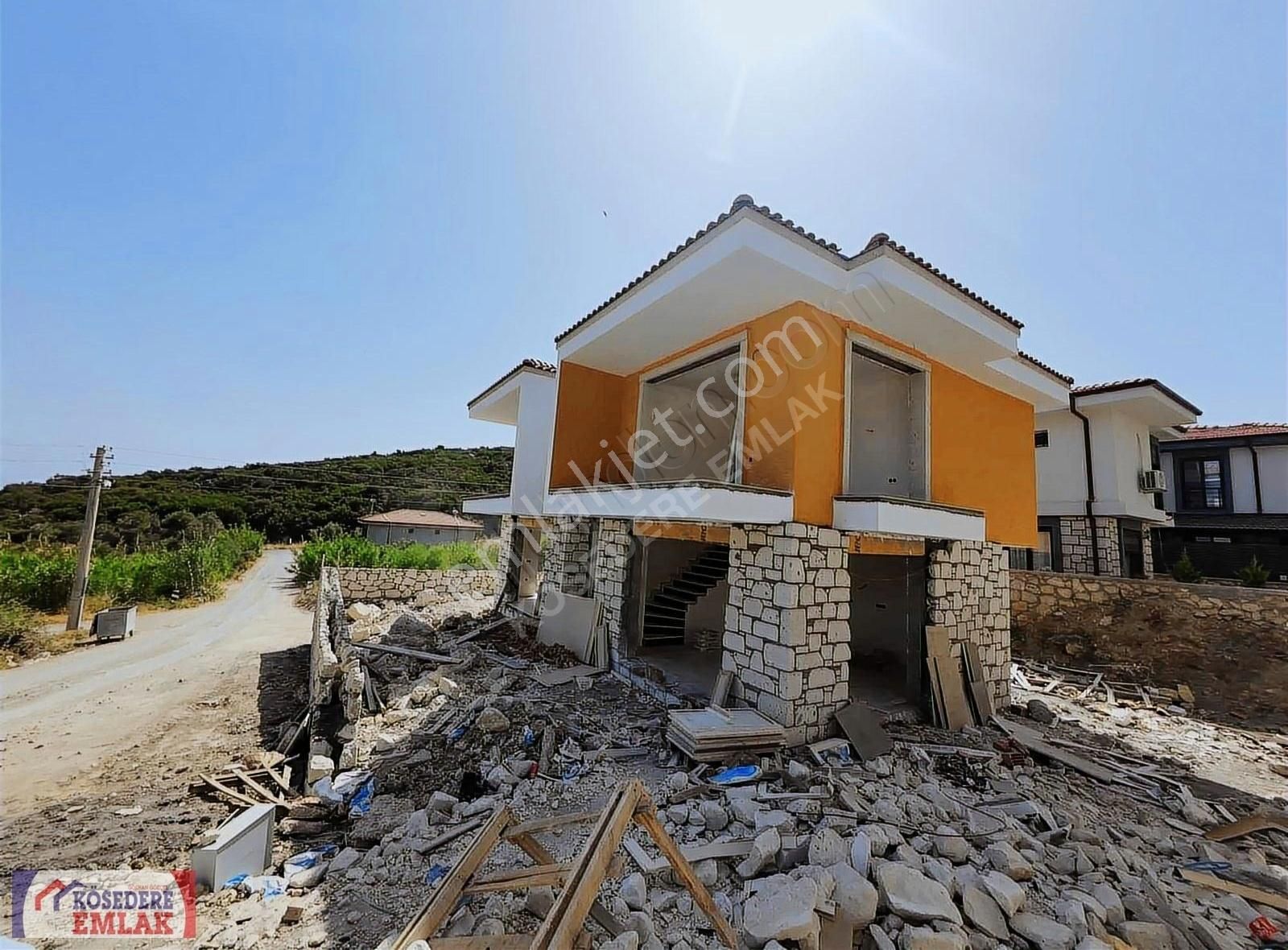 Karaburun Saip Satılık Villa KÖSEDERE EMLAK'tan SAİP'te Deniz Manzaralı Dublex Villa