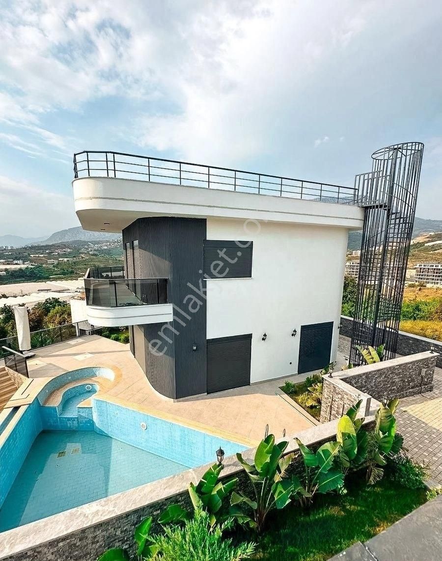 Alanya Kargıcak Satılık Villa ALANYA KARGICAK'DA 240 M² DENİZE 1500 M SATILIK VİLLA