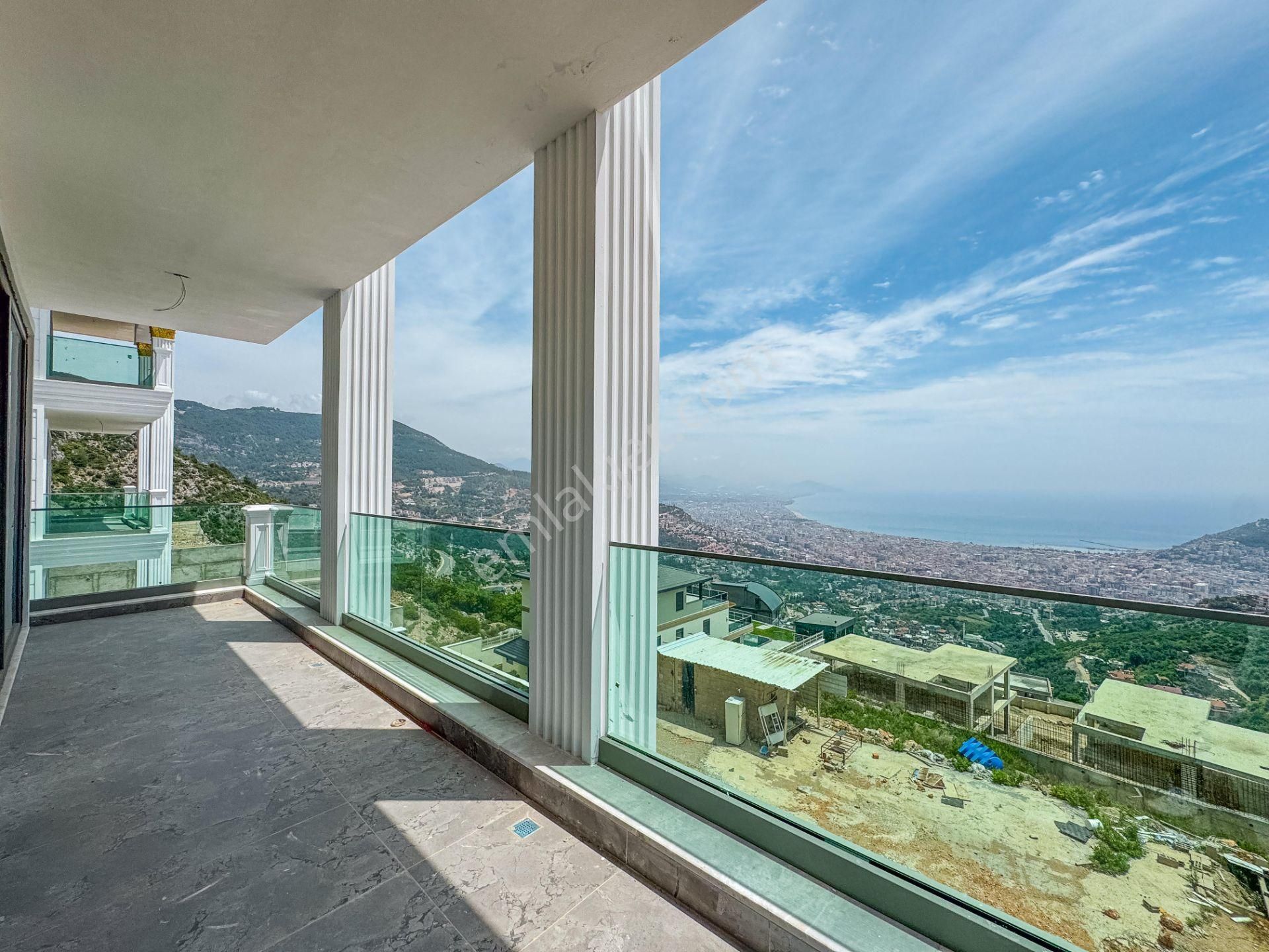 Alanya Tepe'de 4+1 400m² Muhteşem Manzaralı Ultra Lüks Villa!!! - Görsel 20