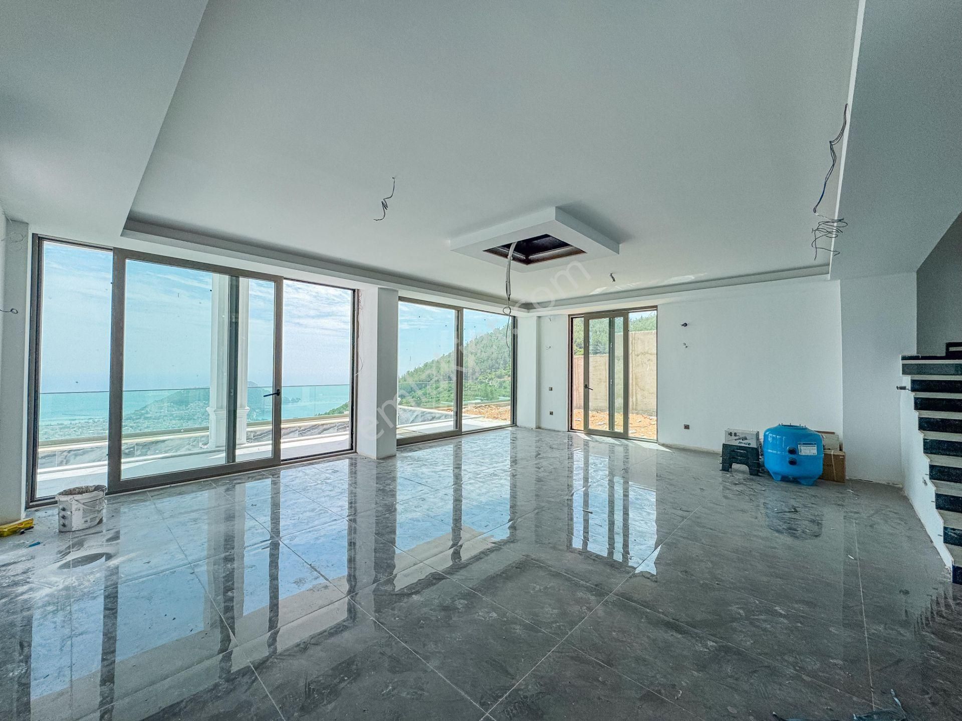 Alanya Tepe'de 4+1 400m² Muhteşem Manzaralı Ultra Lüks Villa!!! - Görsel 14