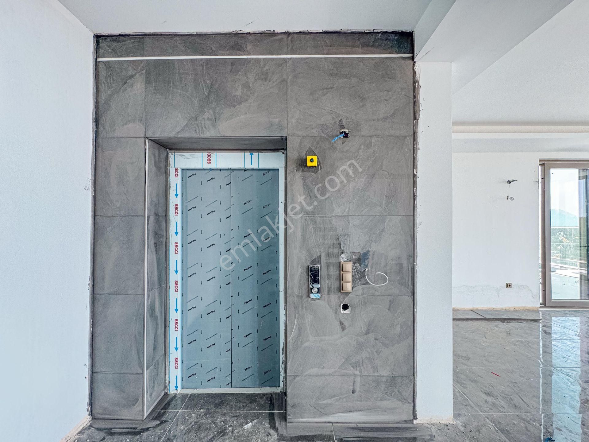 Alanya Tepe'de 4+1 400m² Muhteşem Manzaralı Ultra Lüks Villa!!! - Görsel 7